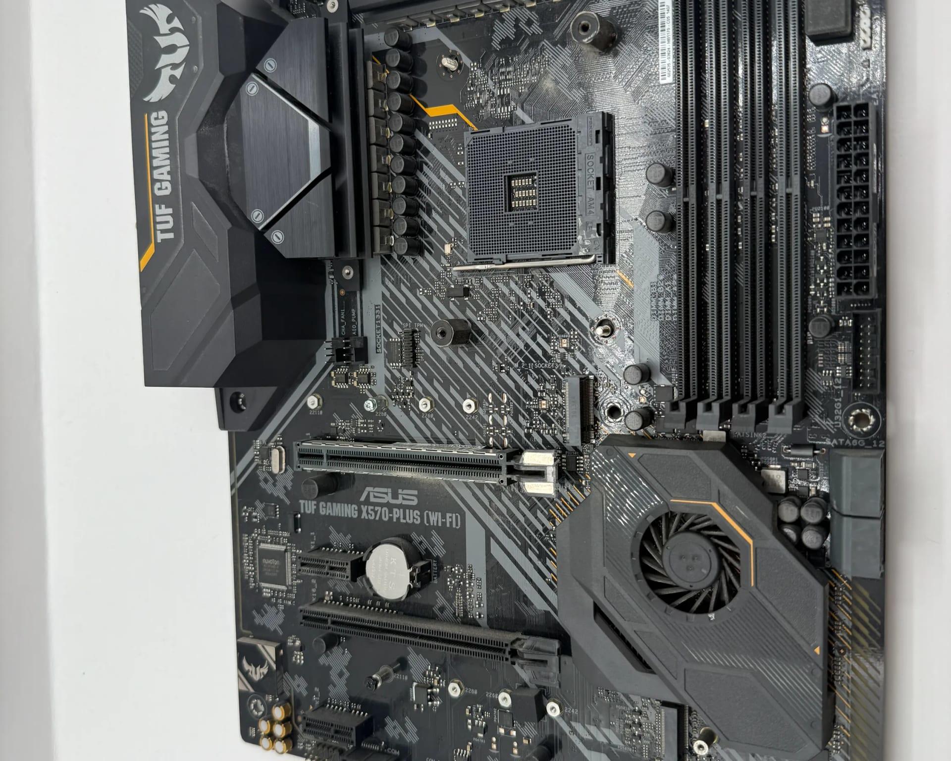 ASUS TUF GAMING x570-Plus (Wi-Fi)