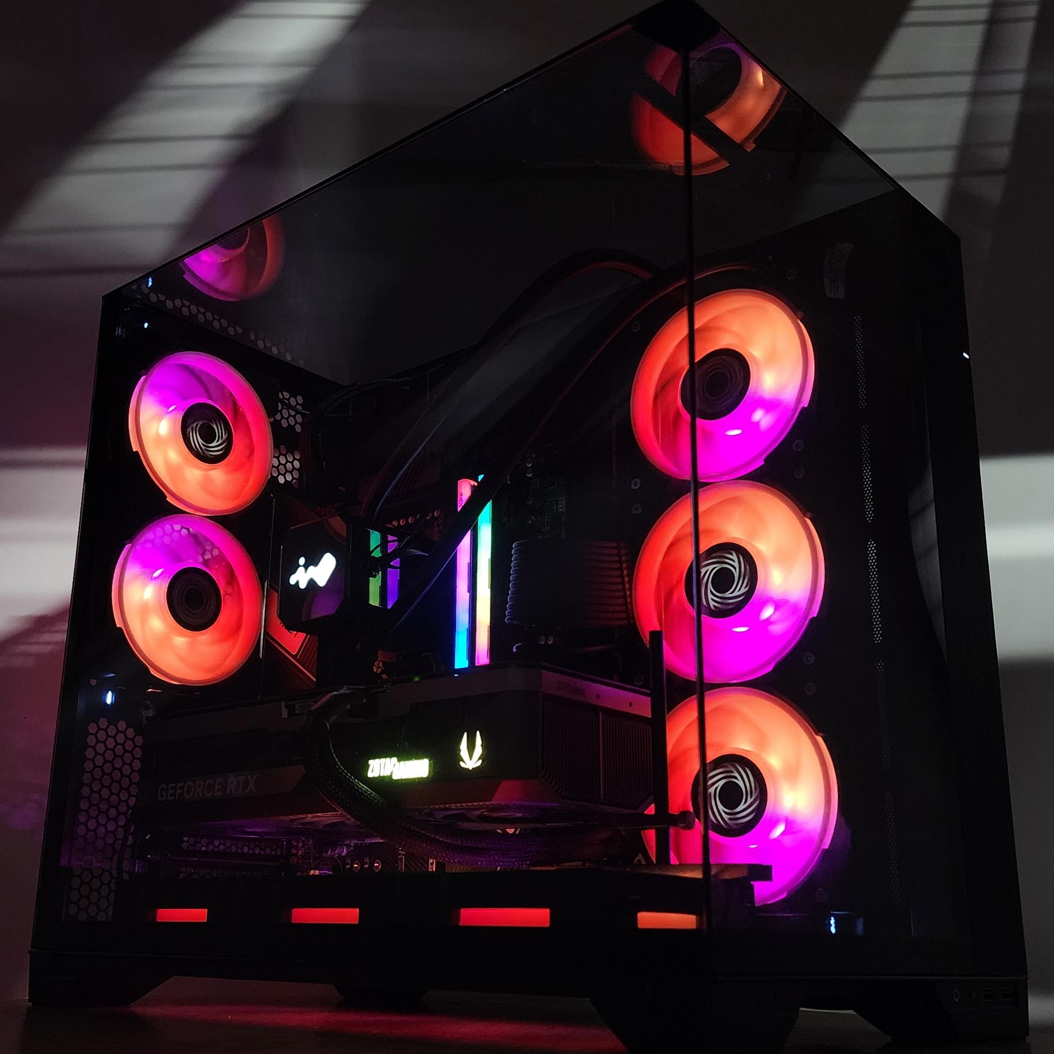 Gaming PC Ryzen 7 9700X 32GB RAM 2TB SSD RTX 5080 16GB Windows 11 Computer