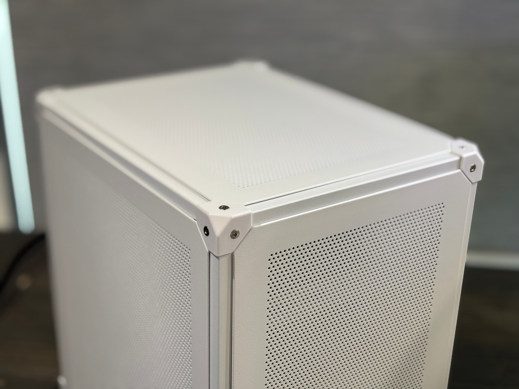 Stunning ITX Gaming PC(RTX 4060)