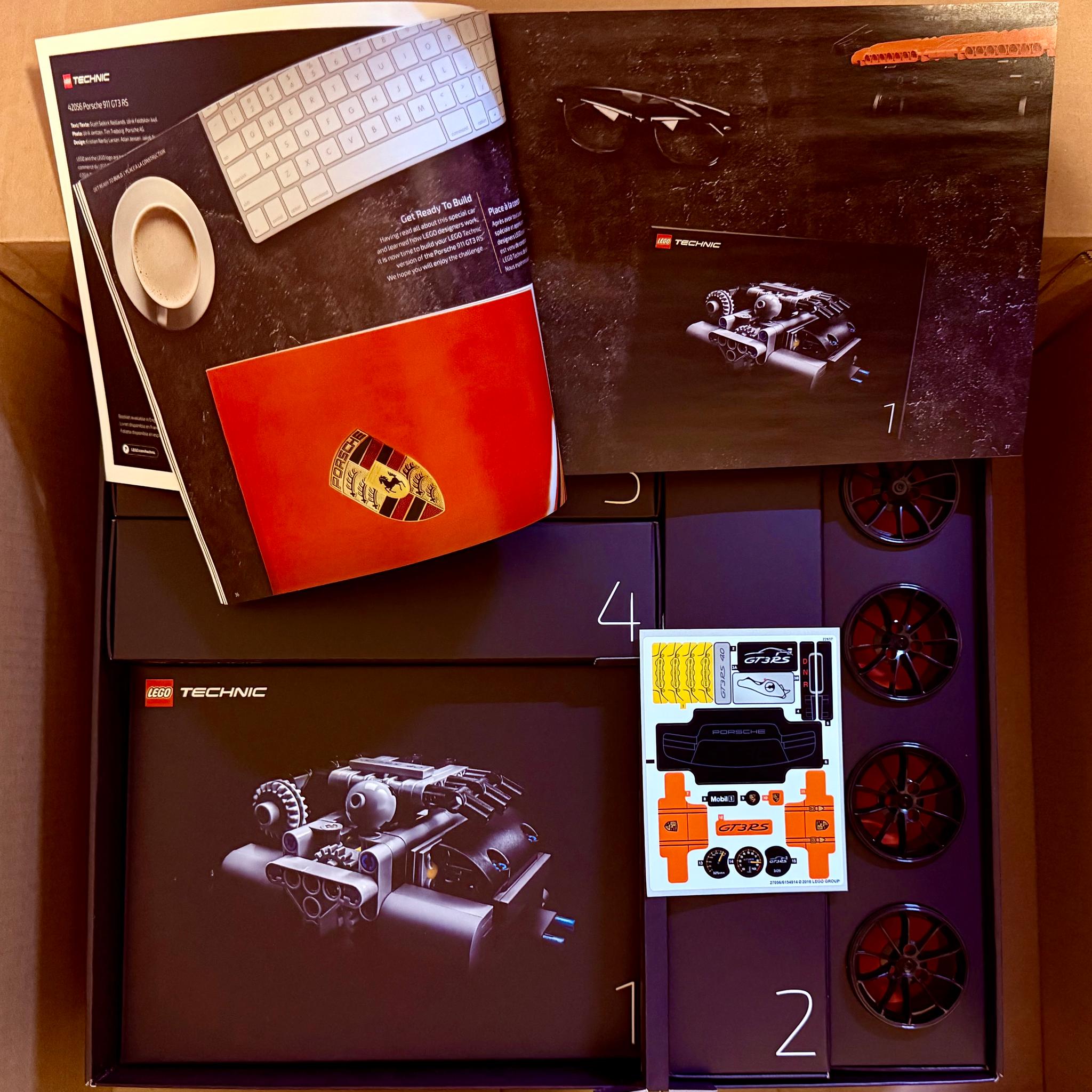 LEGO Technic Porsche 911 GT3 RS (Set 42056) | 2704 pieces | New CIB