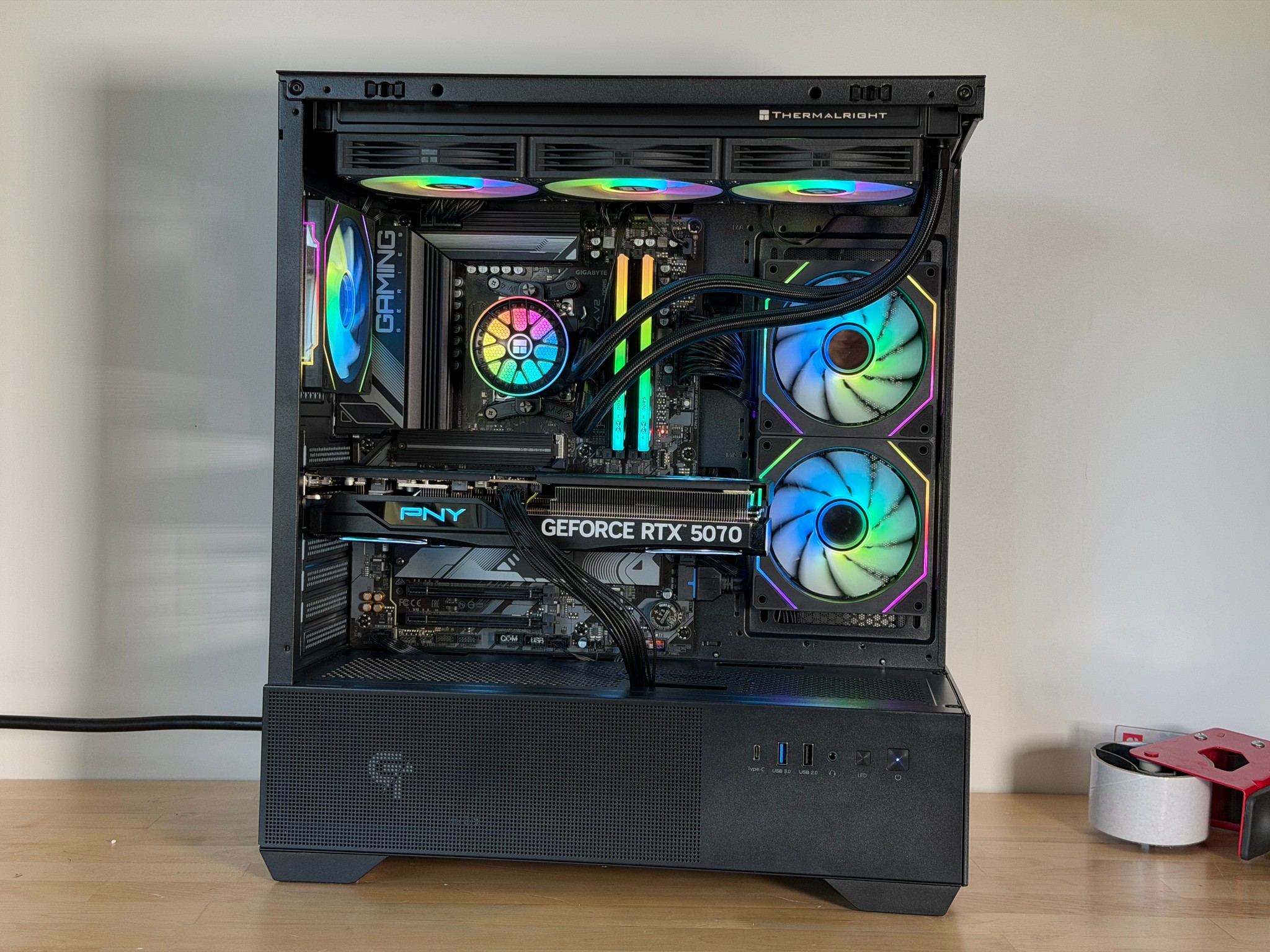RTX 5070 Ryzen 5 7600x Gaming PC