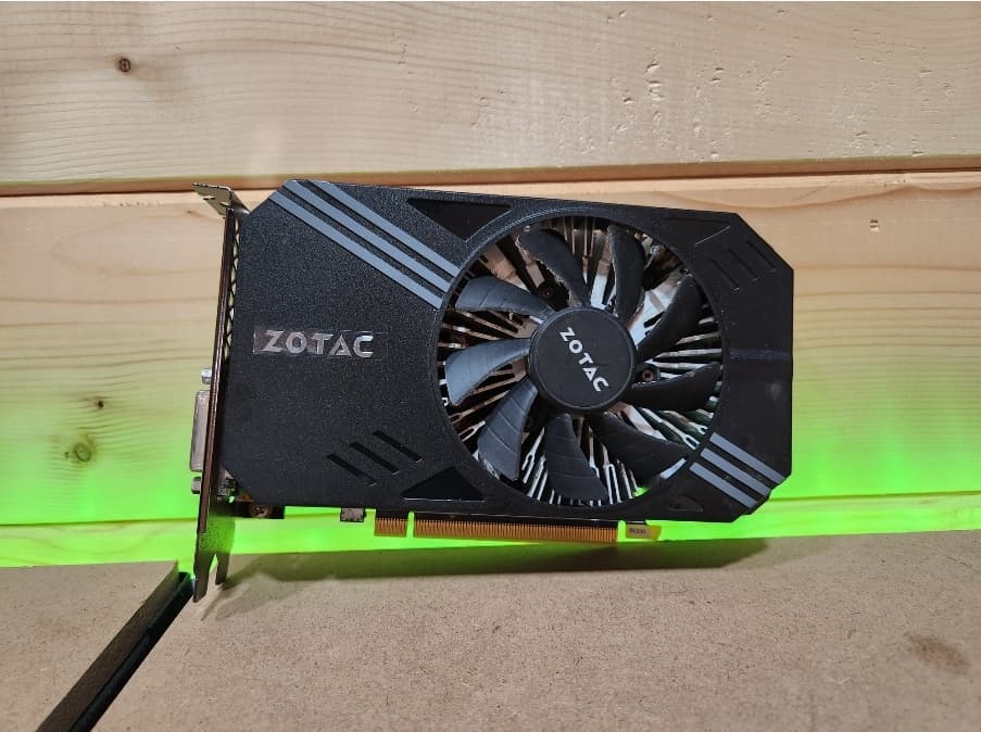 SALE: GTX 1060 6GB + i5 6500, 16GB RAM, 1TB of Storage (SSD+HDD), Windows 10P (Gun-Metal Camo)