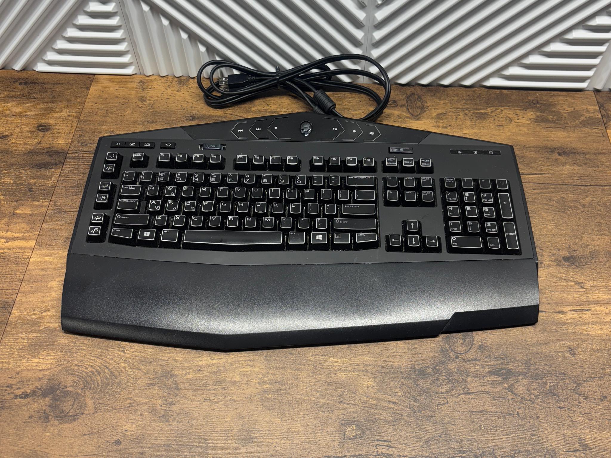 Alienware KG900 Wired Gaming Keyboard