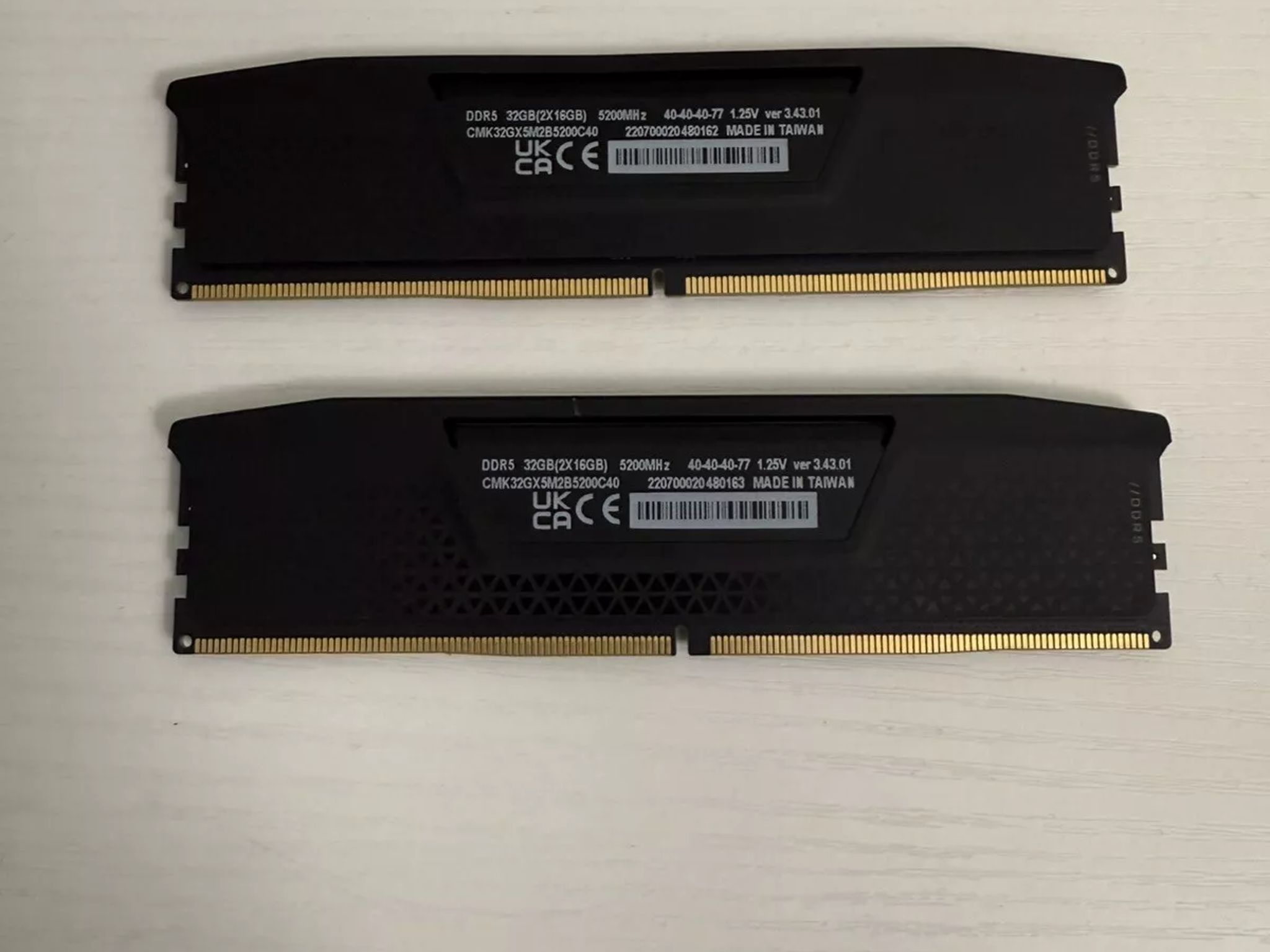 Corsair VENGEANCE 32GB (2x16GB) DDR5-5200 CL40 40-40-40-77 Intel XMP / AMD Expo
