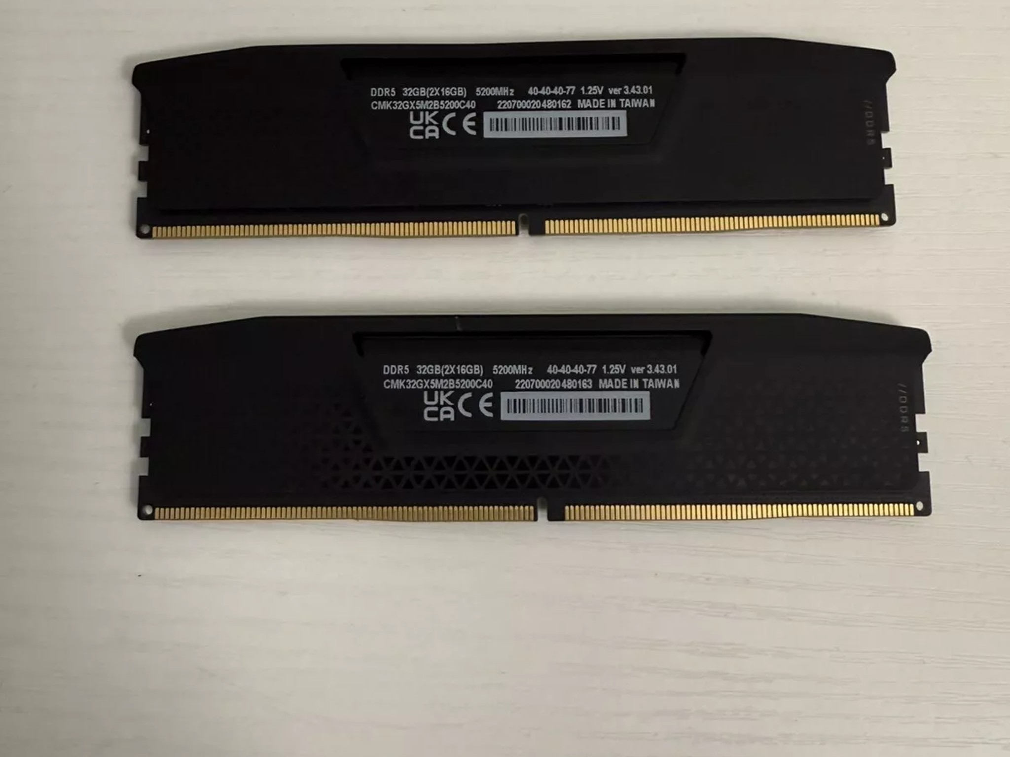Corsair VENGEANCE 32GB (2x16GB) DDR5-5200 CL40 40-40-40-77 Intel XMP / AMD Expo