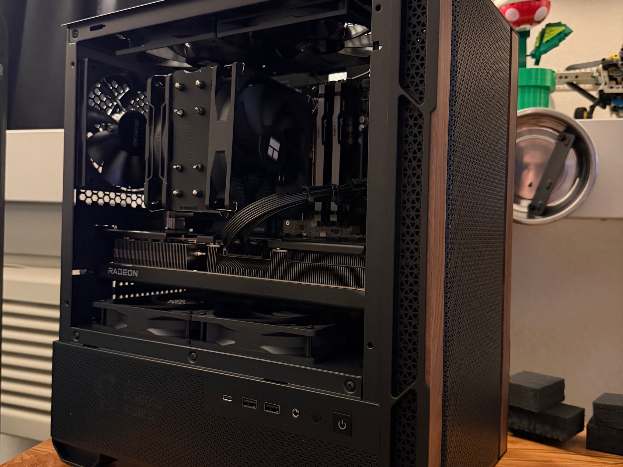 Ultimate AMD PC! 7600X3D + 9070XT 16GB + 2TB SSD + 32GB DDR5! | Free shipping!