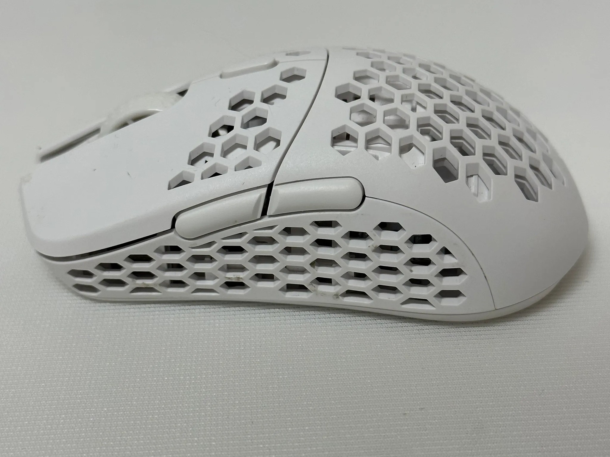 G-WOLVES Hati S Wireless Gaming Mouse - White