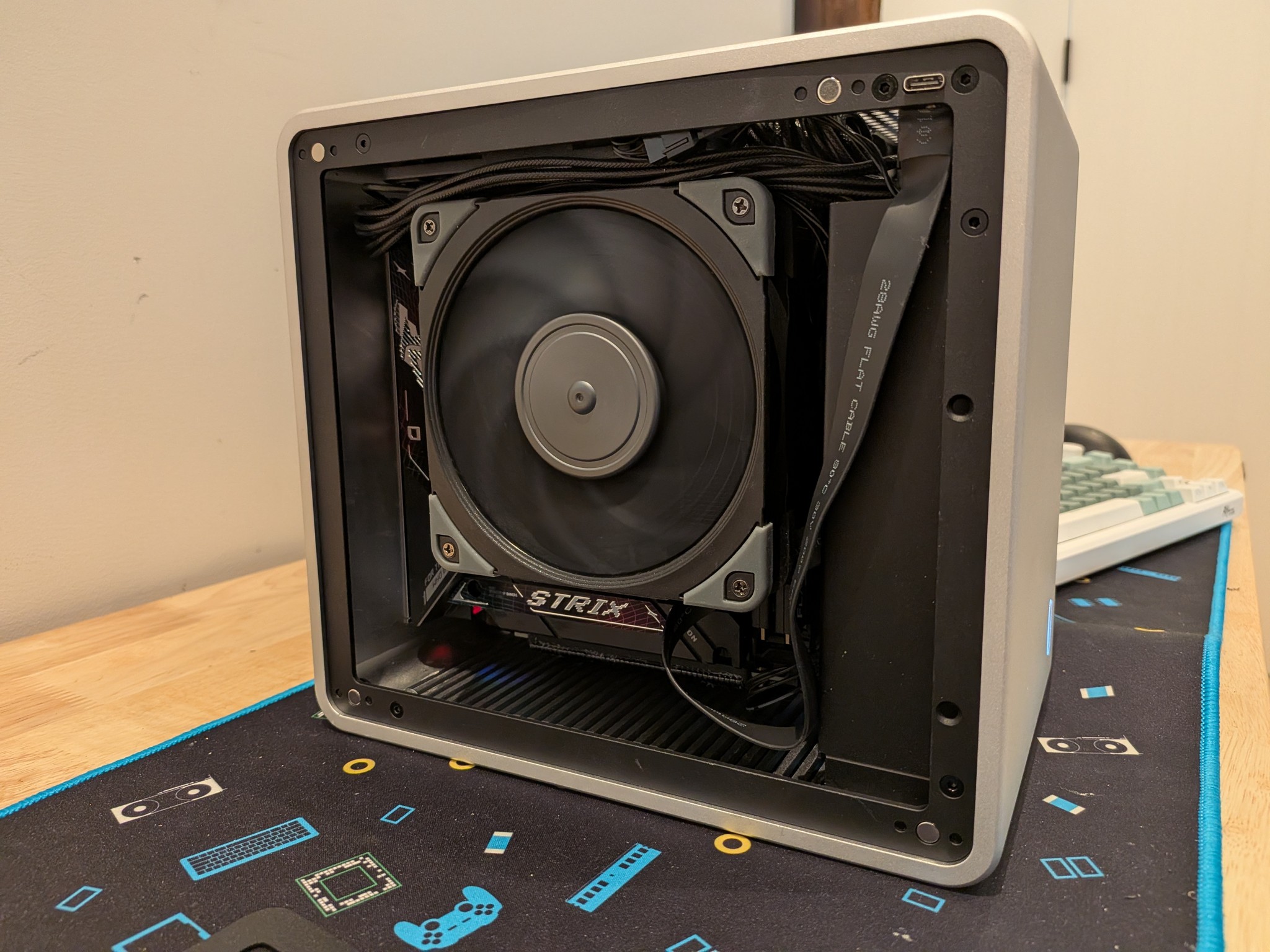 1440p Adventurer - RX 9060 XT 16 GB, Ryzen 5 9600X, 32 GB DDR5 RAM, 1 TB Gen 4 NVME, Noctua