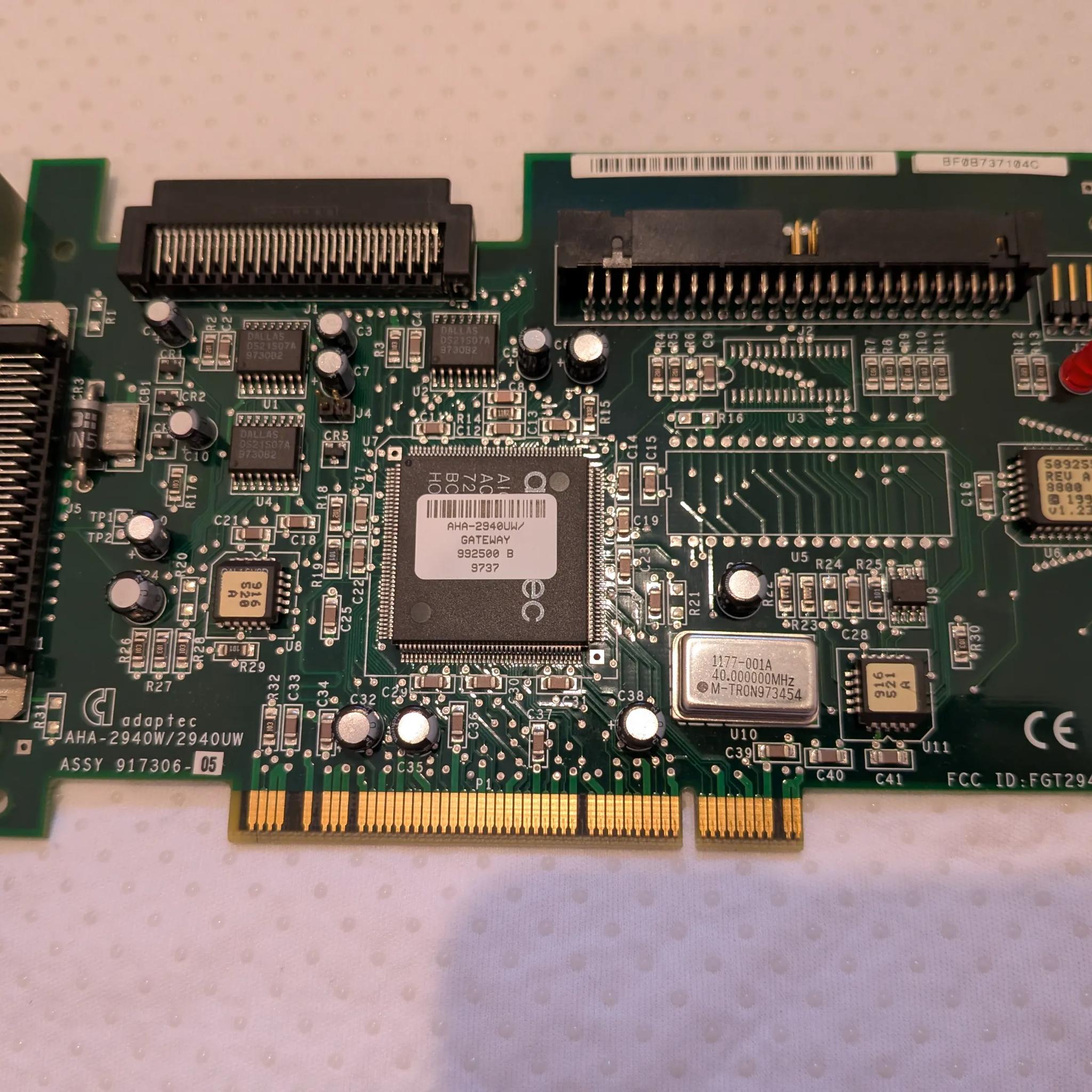 Adaptec AHA-2940UW PCI Wide Ultra SCSI Controller