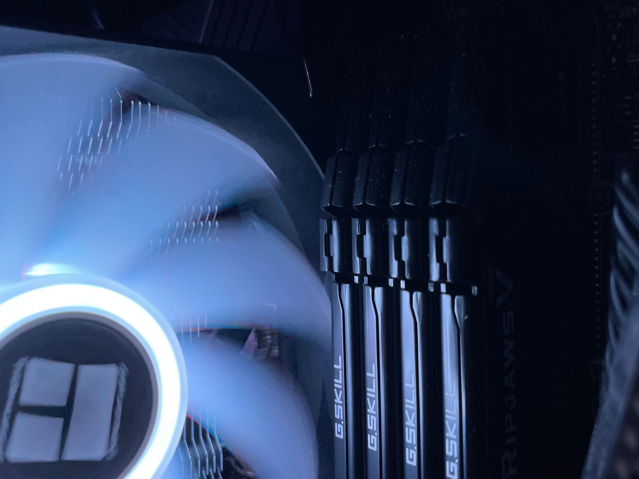 FLASH SALE |🖤🤍1440p PC | RTX 3080 | 12600KF | 32GB | 1TB M.2 | Windows 11 Home |🤍🖤