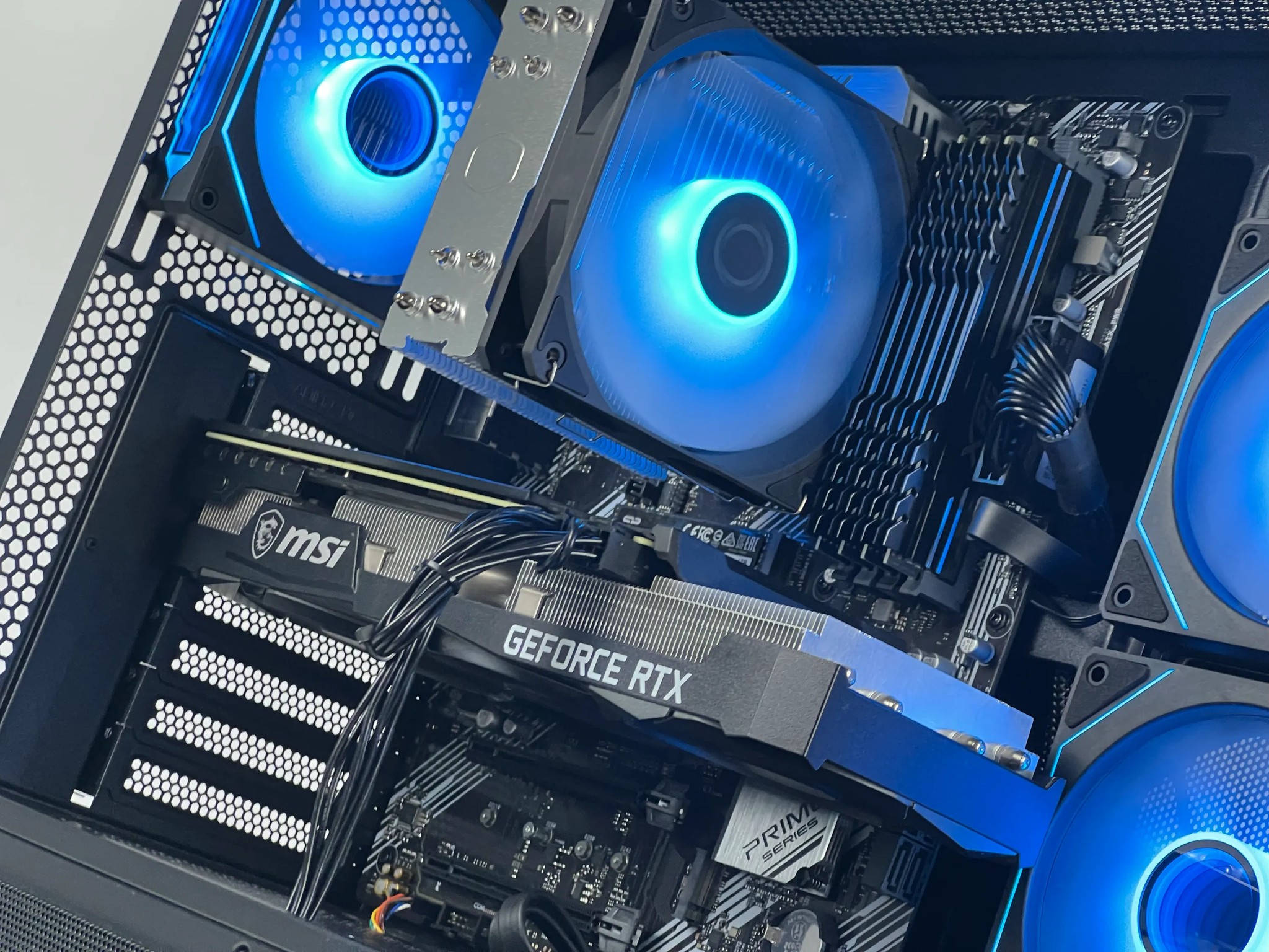 Clean Black Gaming PC | RTX 3070 | Ryzen 5 5600 | 1TB SSD | 32GB RAM