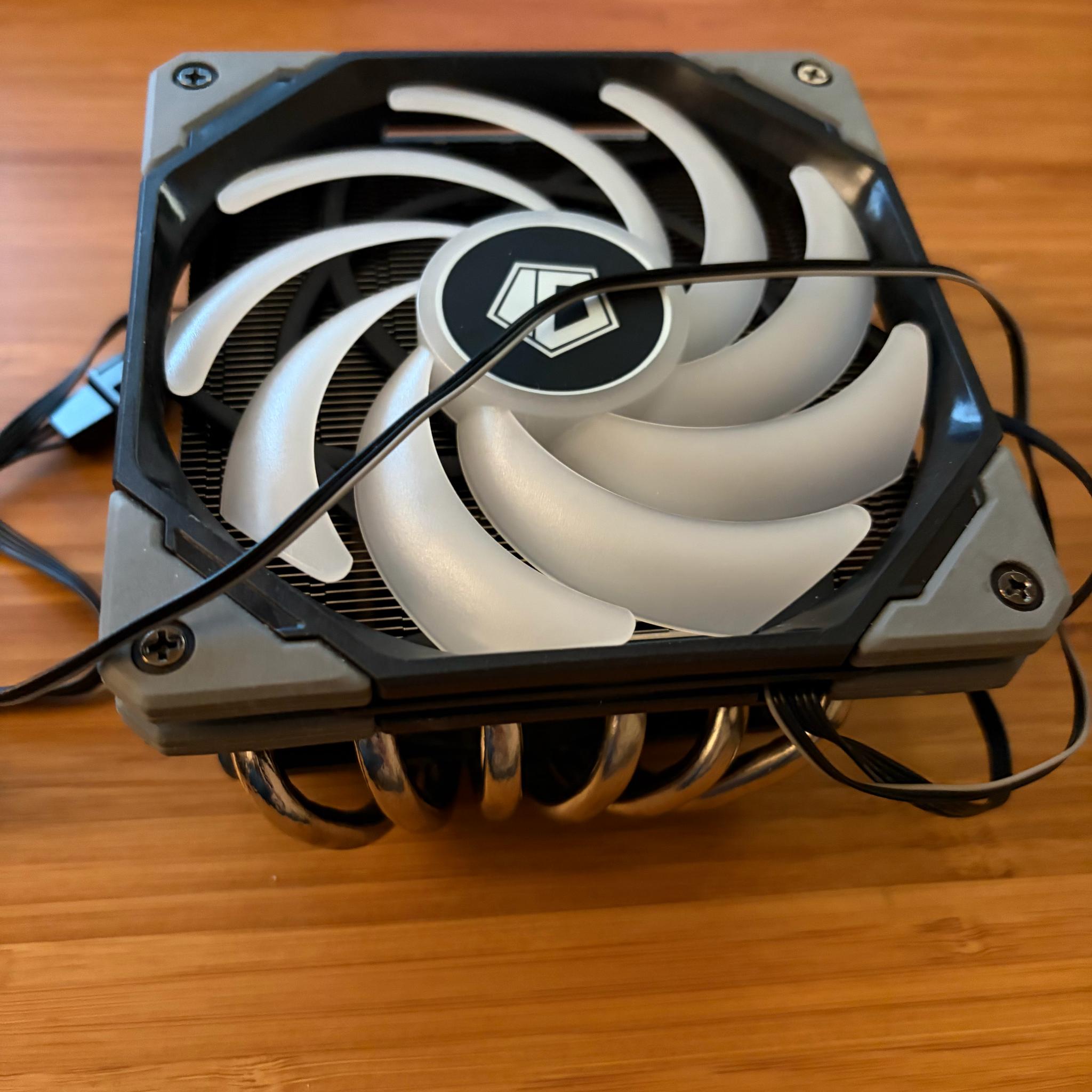 ID-COOLING IS-60 EVO ARGB CPU cooler
