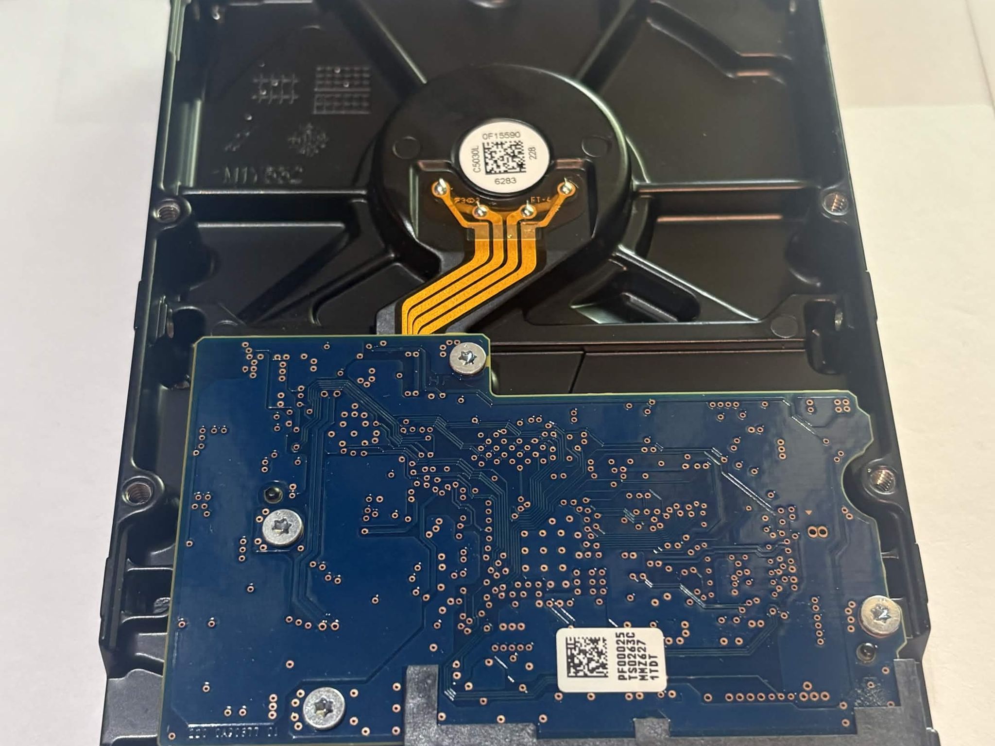 Toshiba DT01ACA100 1TB 7200RPM SATA Hard Drive