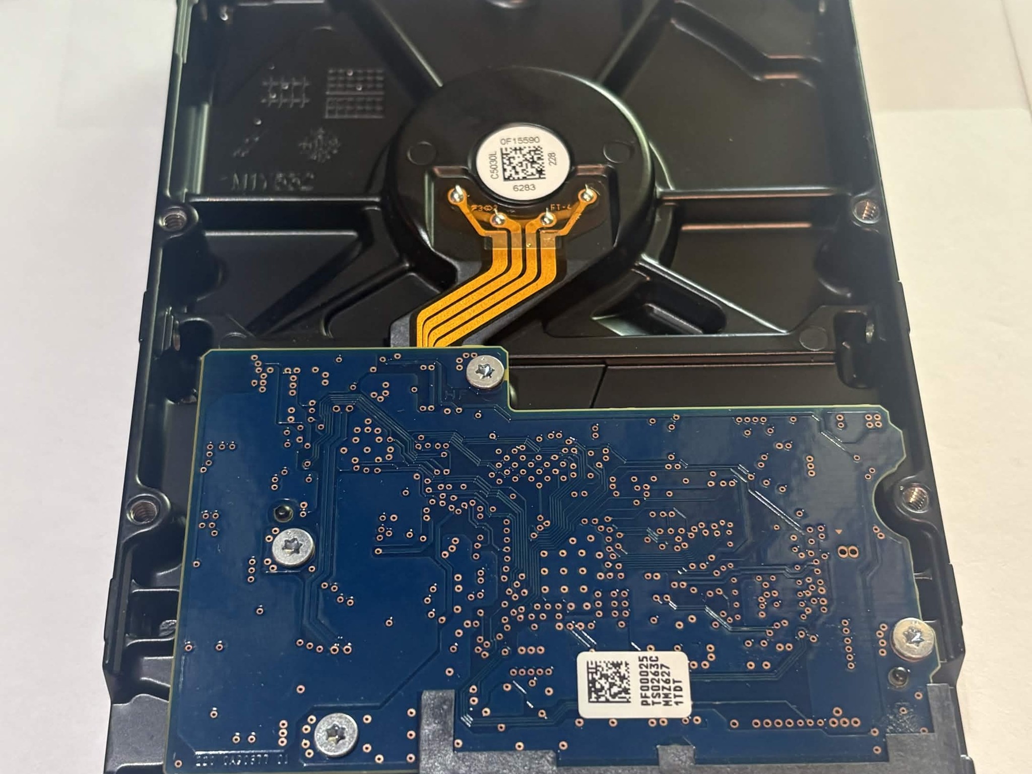 Toshiba DT01ACA100 1TB 7200RPM SATA Hard Drive