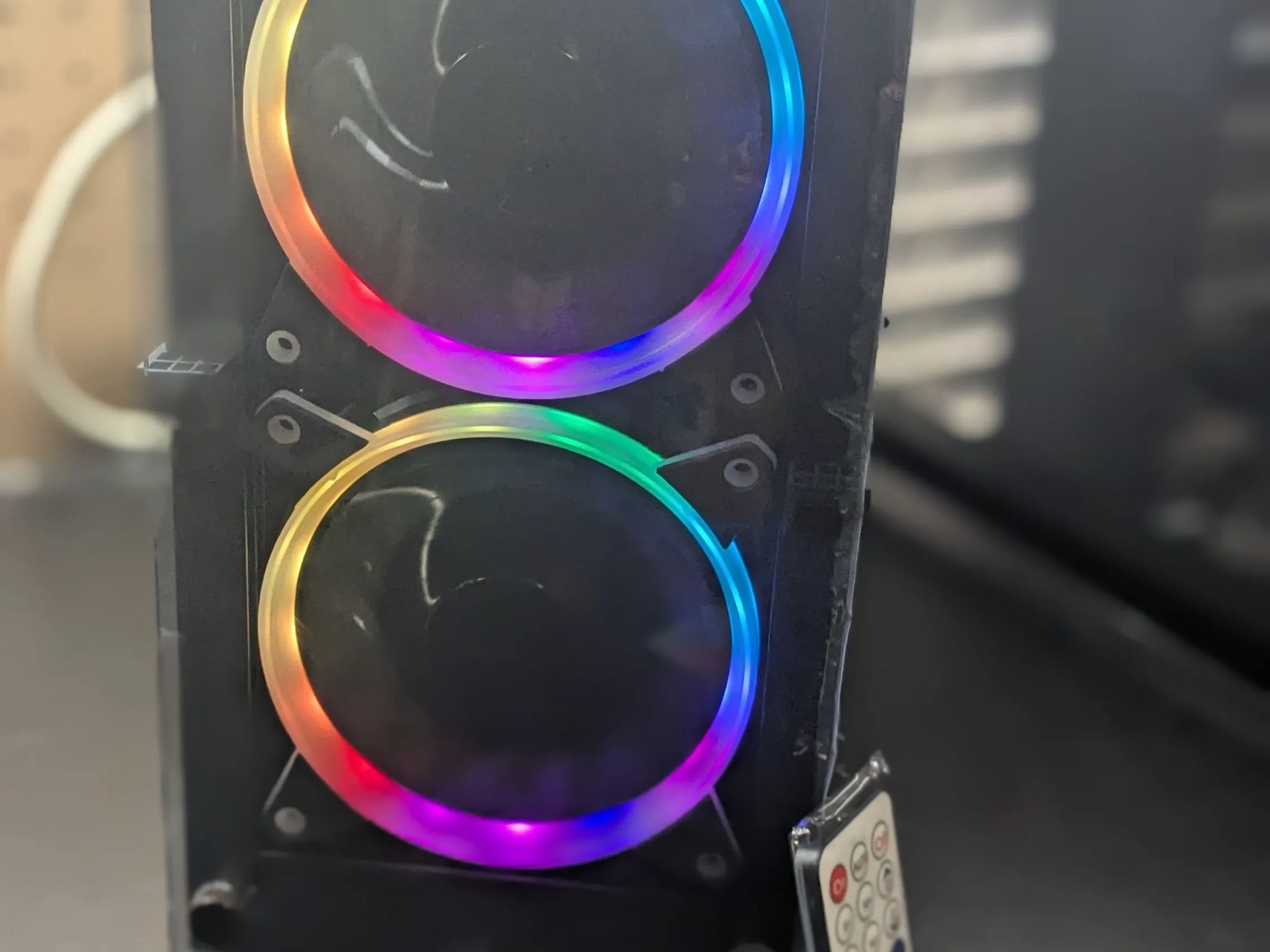 SLIM AM4 Upgrade Path | 160 FPS Fortnite | R5 1600, GTX 1070 Ti, 1TB SSD, ITX Case with RGB and Wifi
