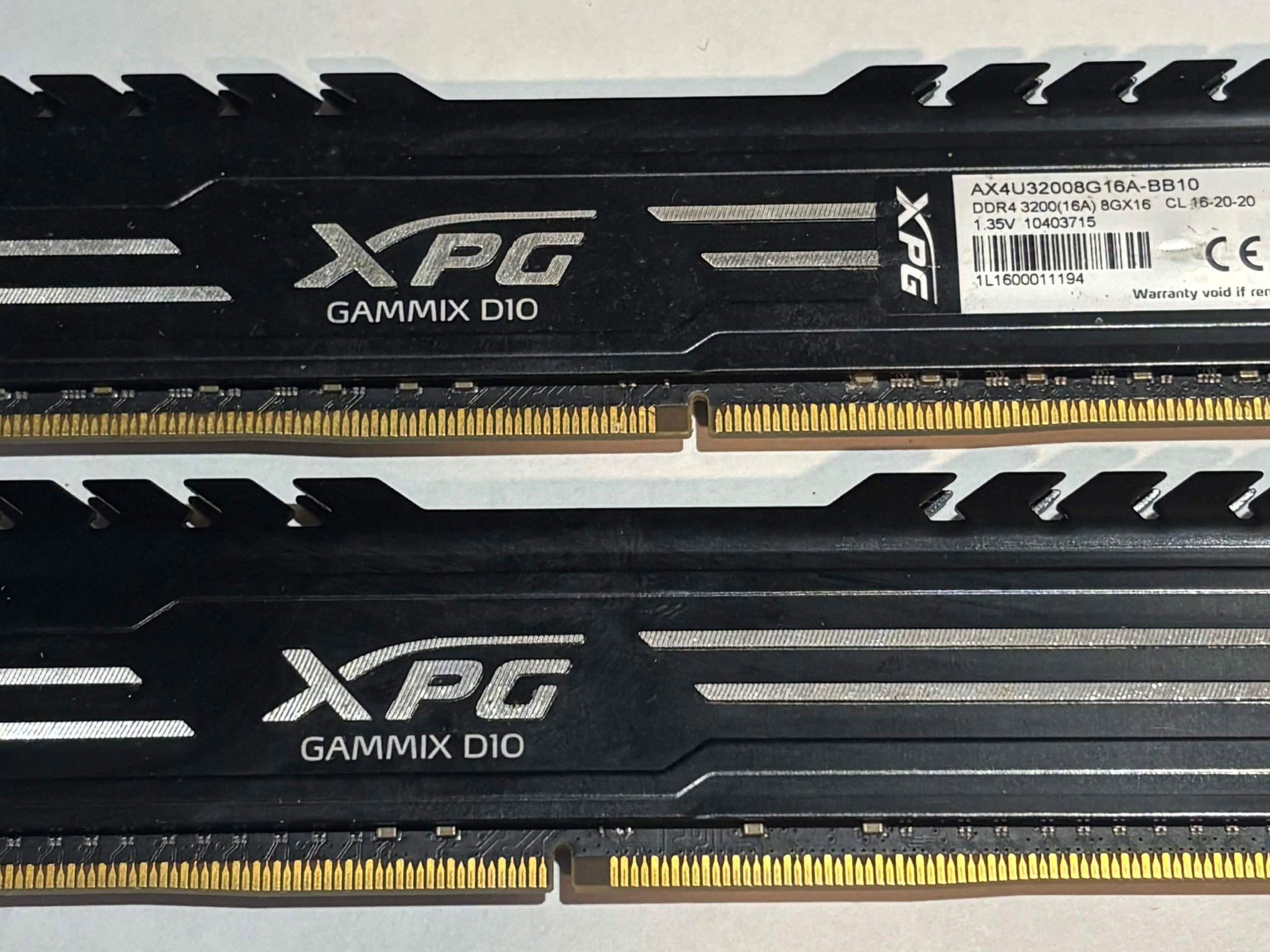 XPG Gammix D10 16GB (2x8GB) DDR4 3200MHz CL16 Gaming Memory Kit | Tested Working