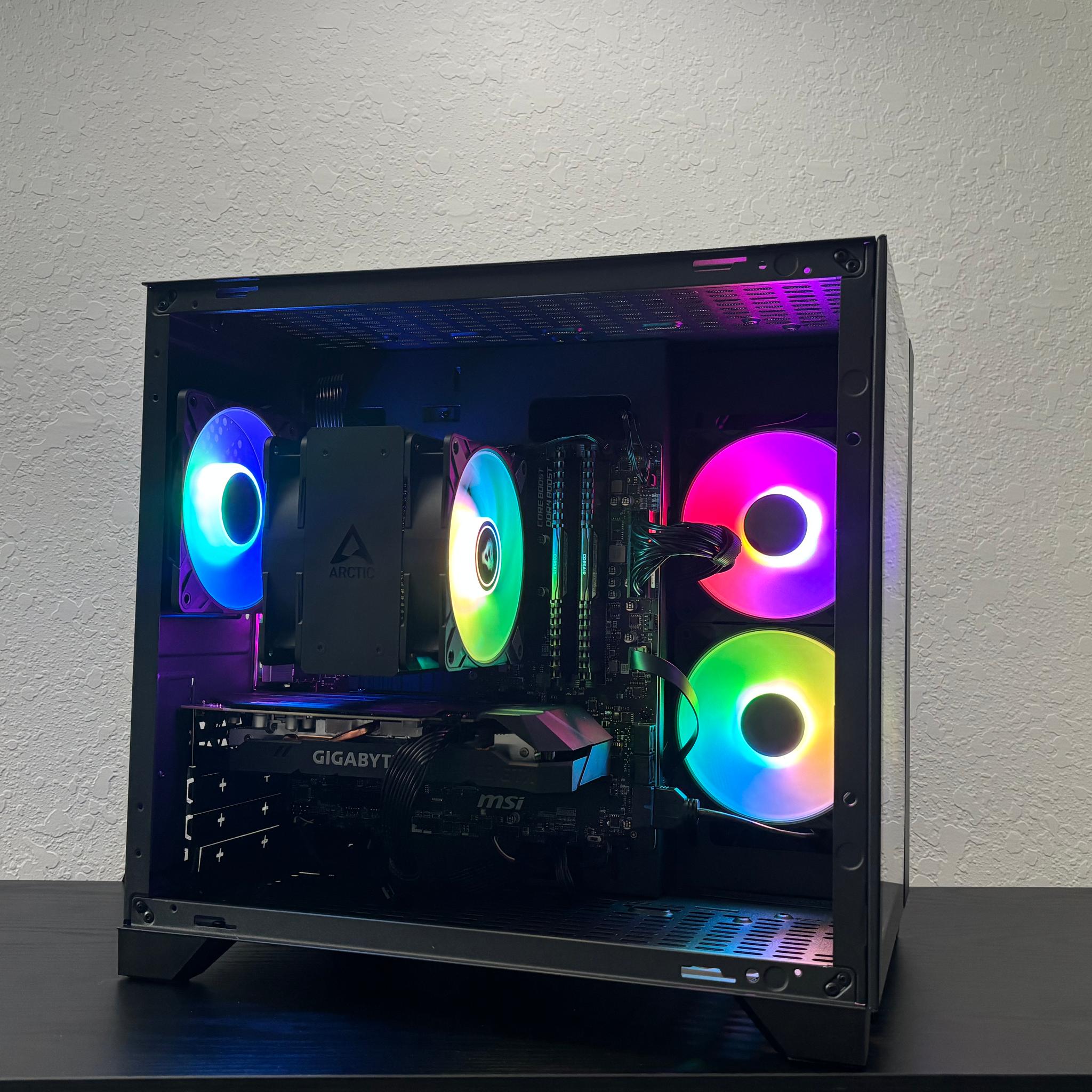Ryzen 5 3600 / 1660 Super 6GB / 16GB DDR4 3000MHz / 768GB NVMe Storage
