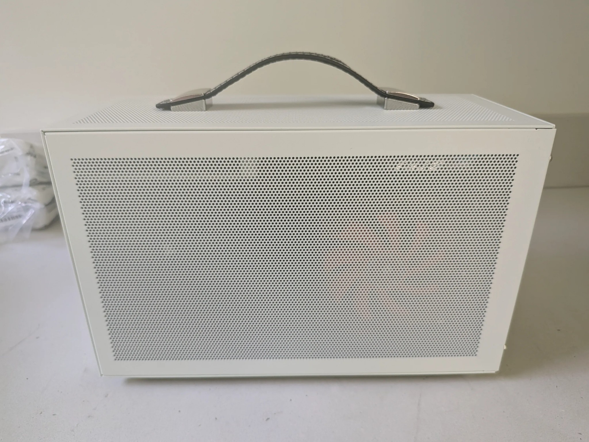 RX 9070 Mini ITX Gaming PC - Ryzen 5 7600X3D, AMD Radeon RX 9070, 64 GB DDR5, 4 TB NVME