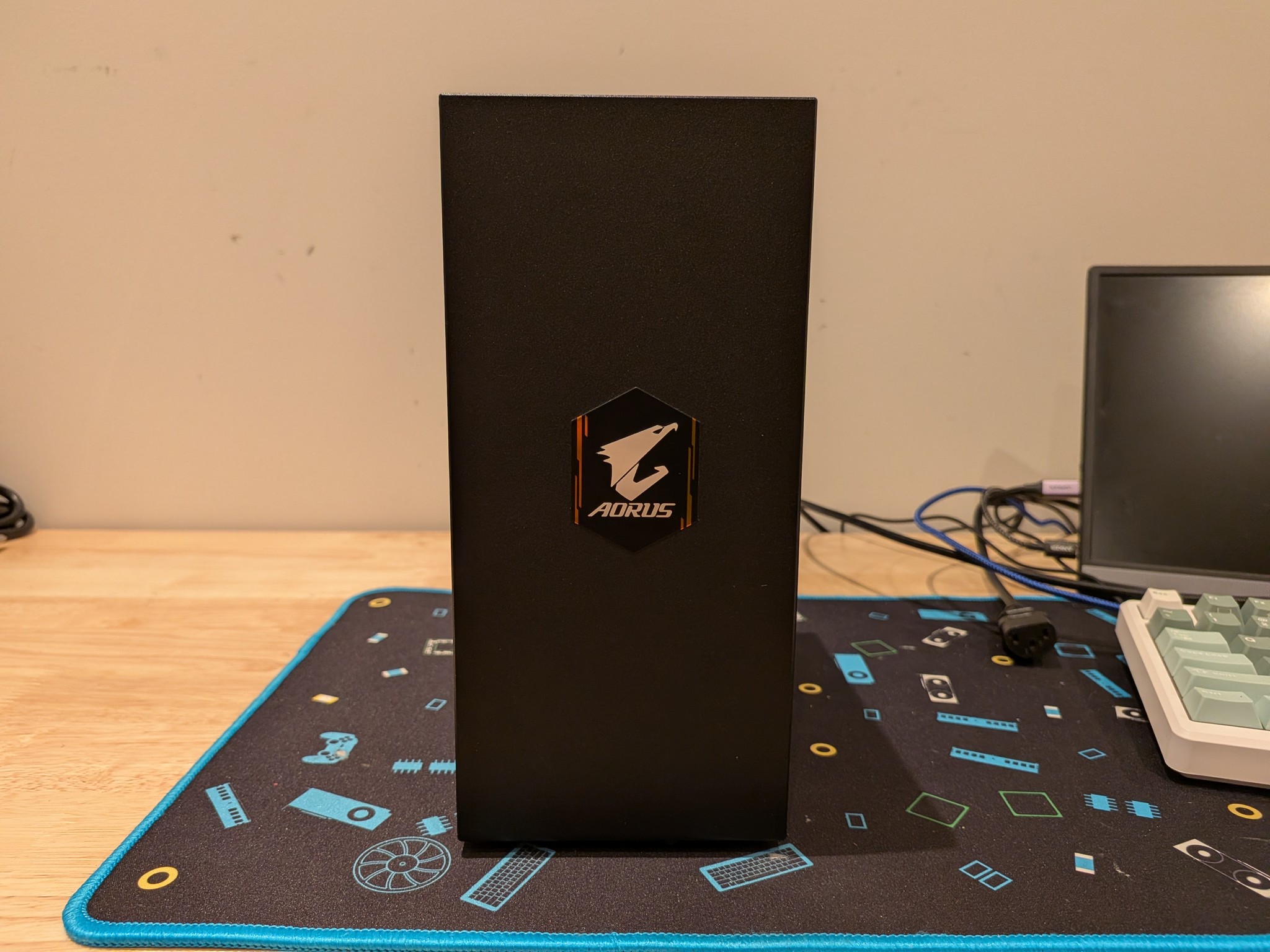 1080p Adventurer - RTX 4060, Ryzen 5 5600X, 32 GB DDR4 RAM, 1 TB Gen 4 NVME