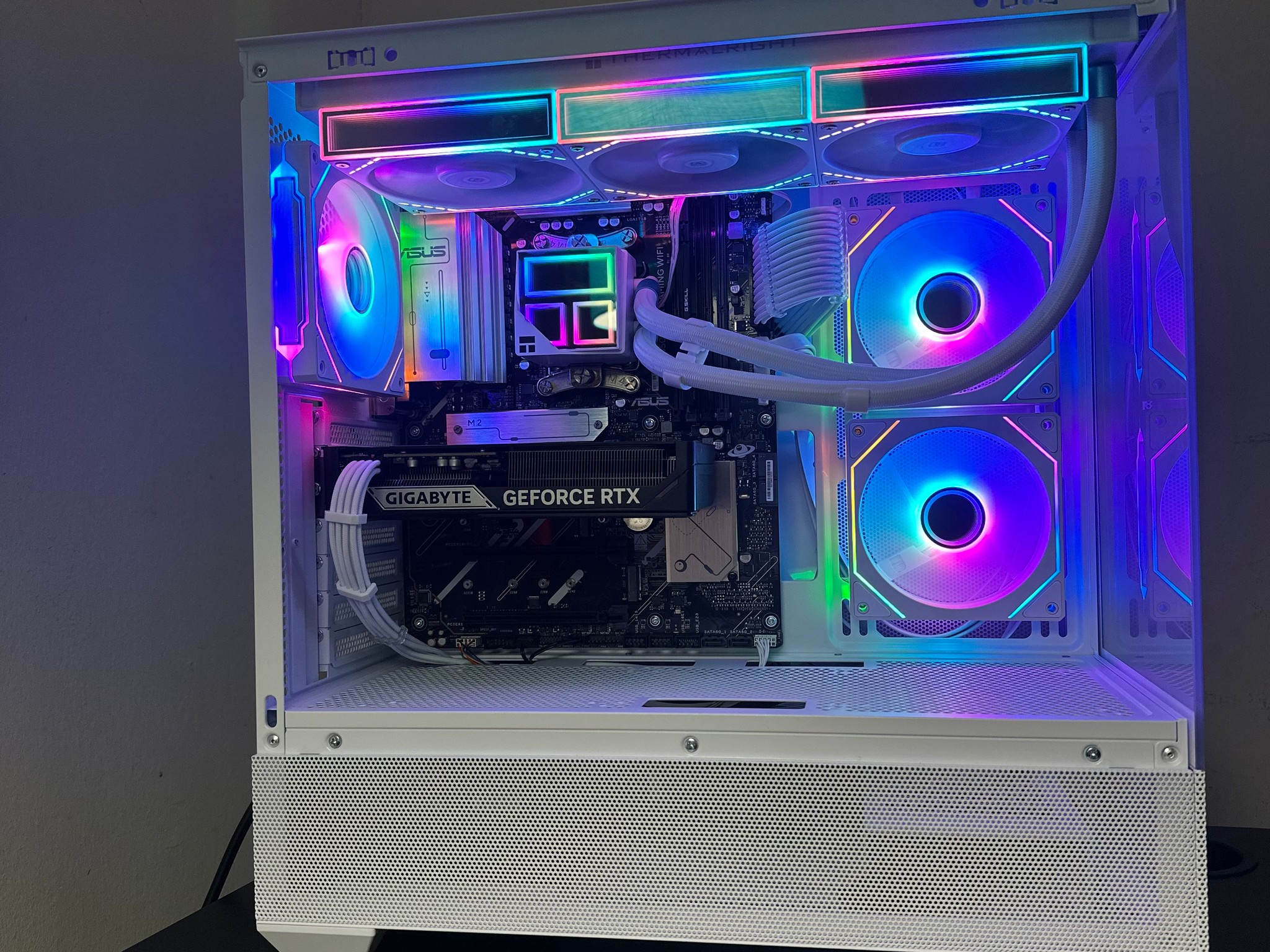 White WiFi Gaming PC | R5 7600x | RTX 5060 Ti | 1TB SSD