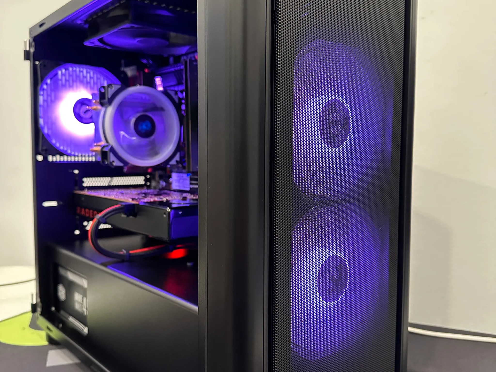 🟥Starter Gaming PC🟥- Intel Xeon 2640 V3 8 Cores-AMD RX 580 4GB-16GB DDR4 RAM-512GB NVME