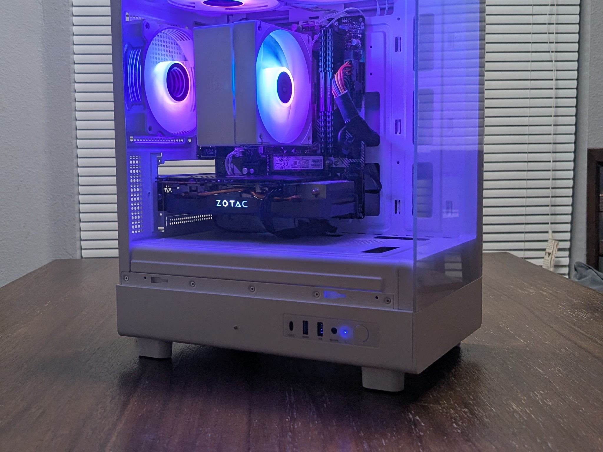 White GTX 1080 E-Sports Gaming PC