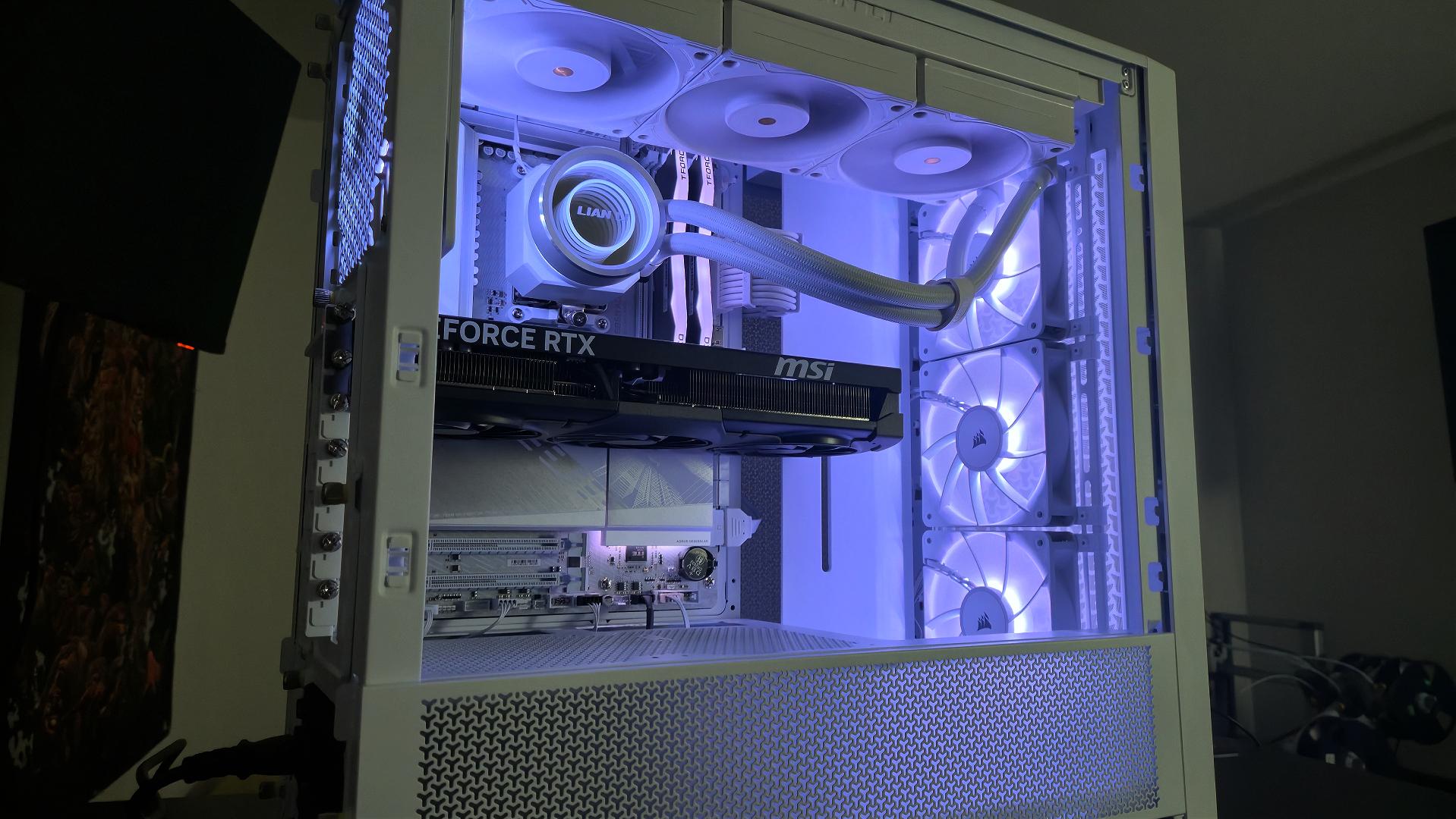 RTX 5070 Ti OC PZ - Ryzen 9850X3D - 2TB Gen4 NVMe - 32GB DDR5 6400