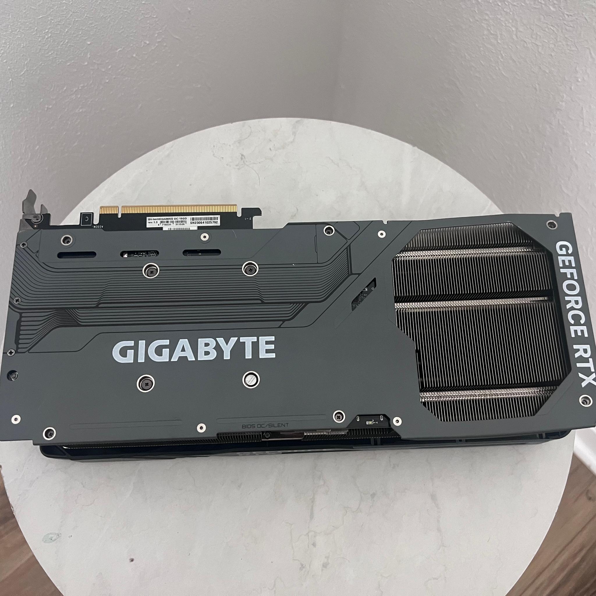 Gigabyte GAMING OC GeForce RTX 4080 with RGB Fans