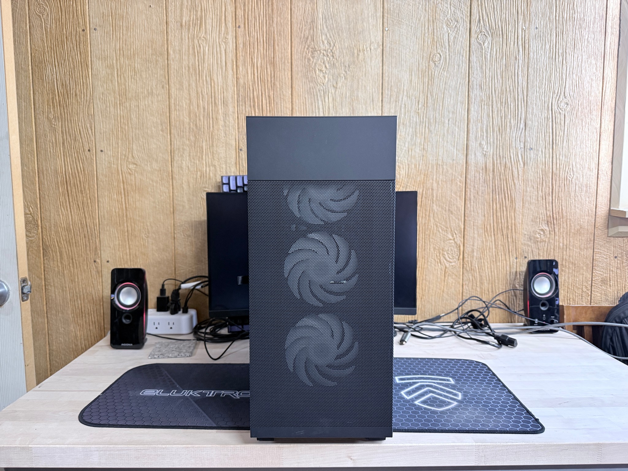 Intel i5 10400, 16GB, 1TB NVME, RTX 2060 Super 8GB - Great Custom Built Gaming/Work PC!
