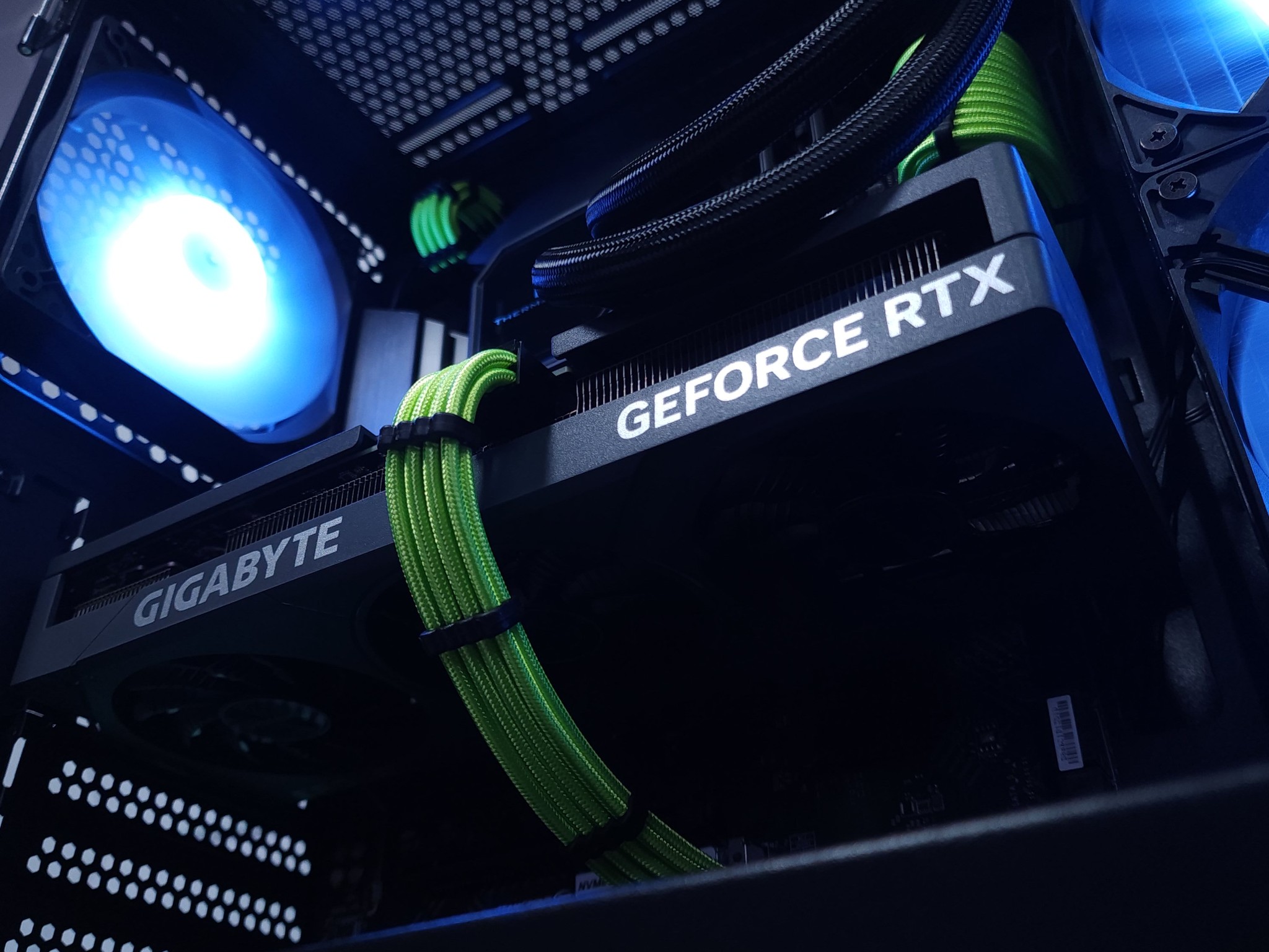 💚💙RTX 4060 Ti | Core i5 12600KF | 16GB 3200MHz | 1TB NVMe SSD