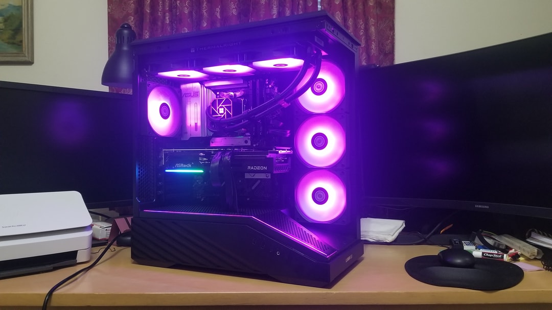 Solid Gaming PC | 9850X3D | 9070 XT | 32g DDR5-6000 | 2 Tb NVME | Jawa