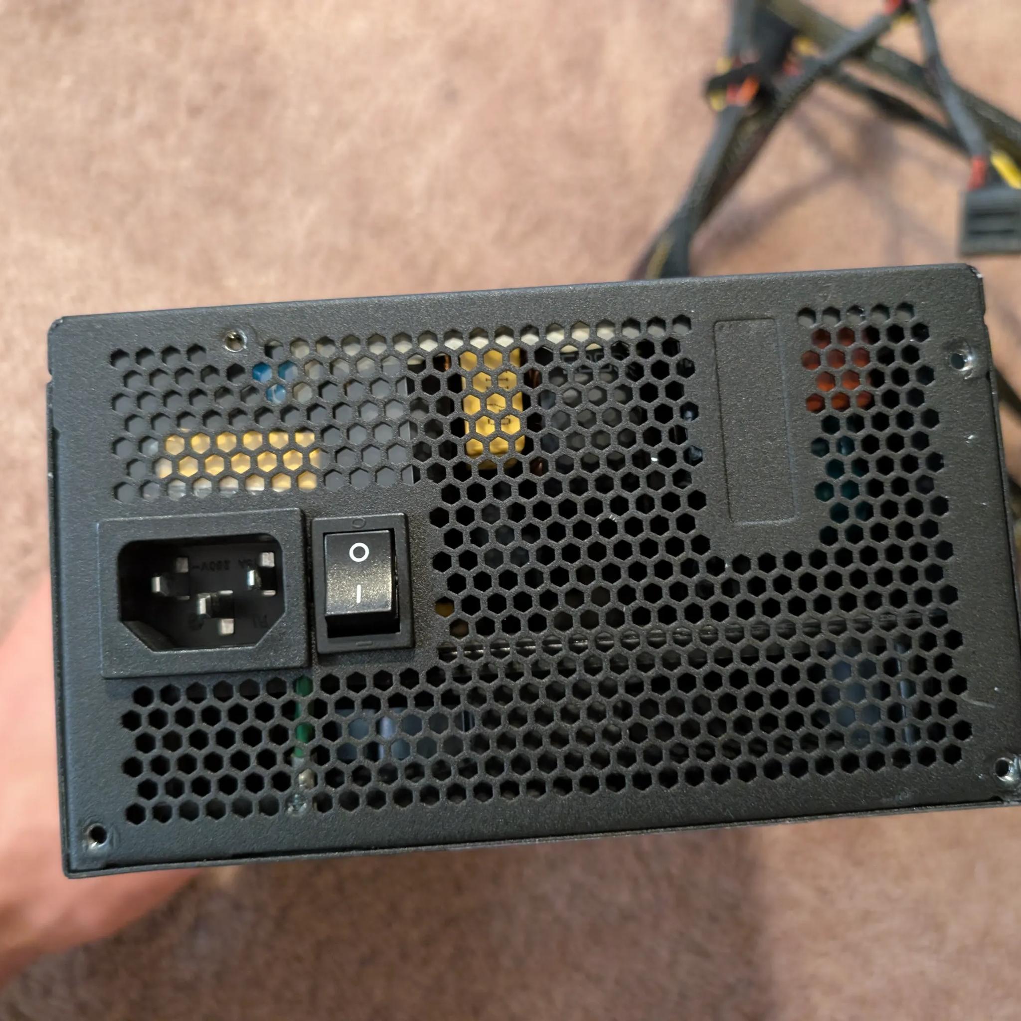 CORSAIR TX750M POWER SUPPLY