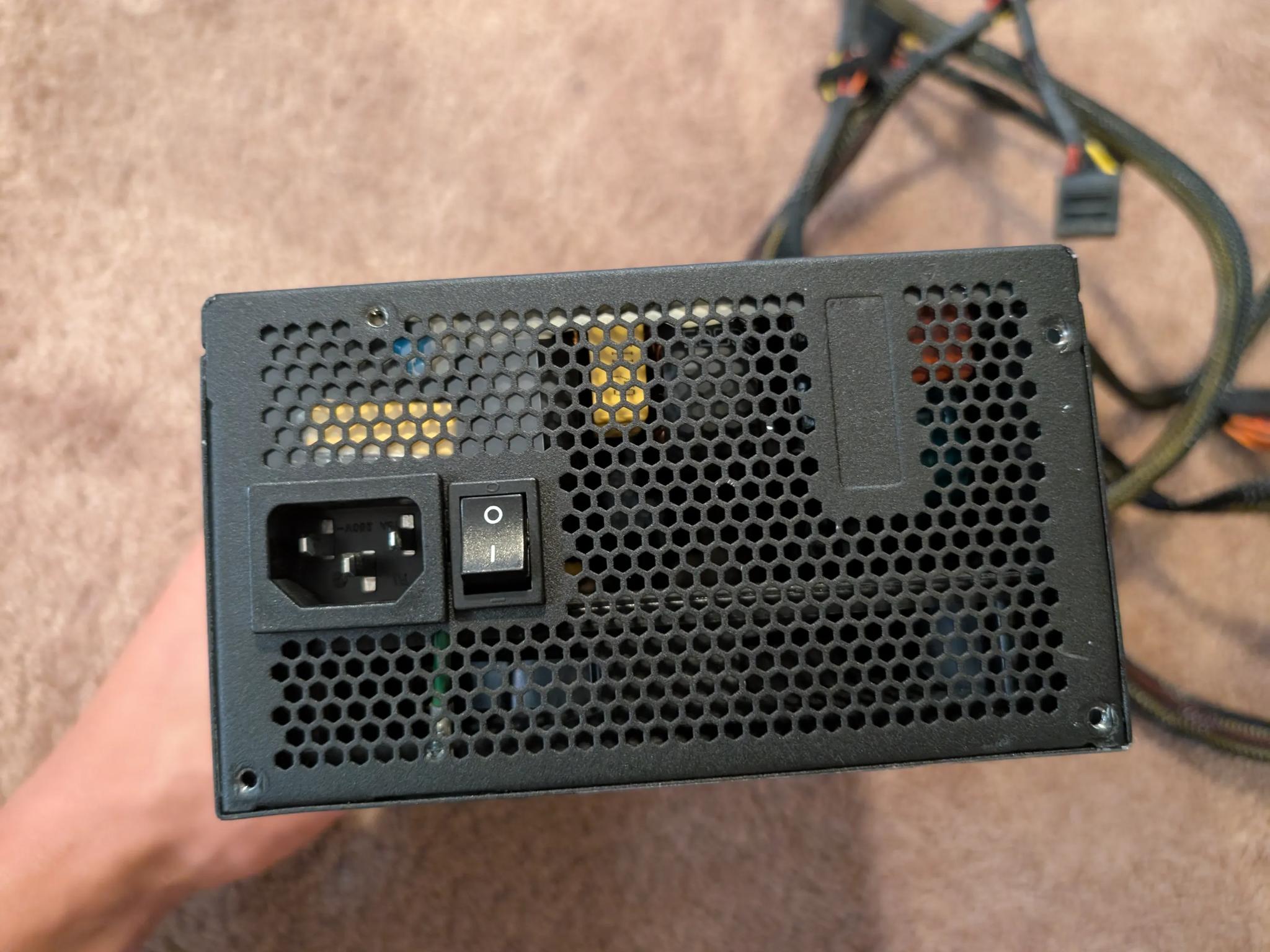 CORSAIR TX750M POWER SUPPLY