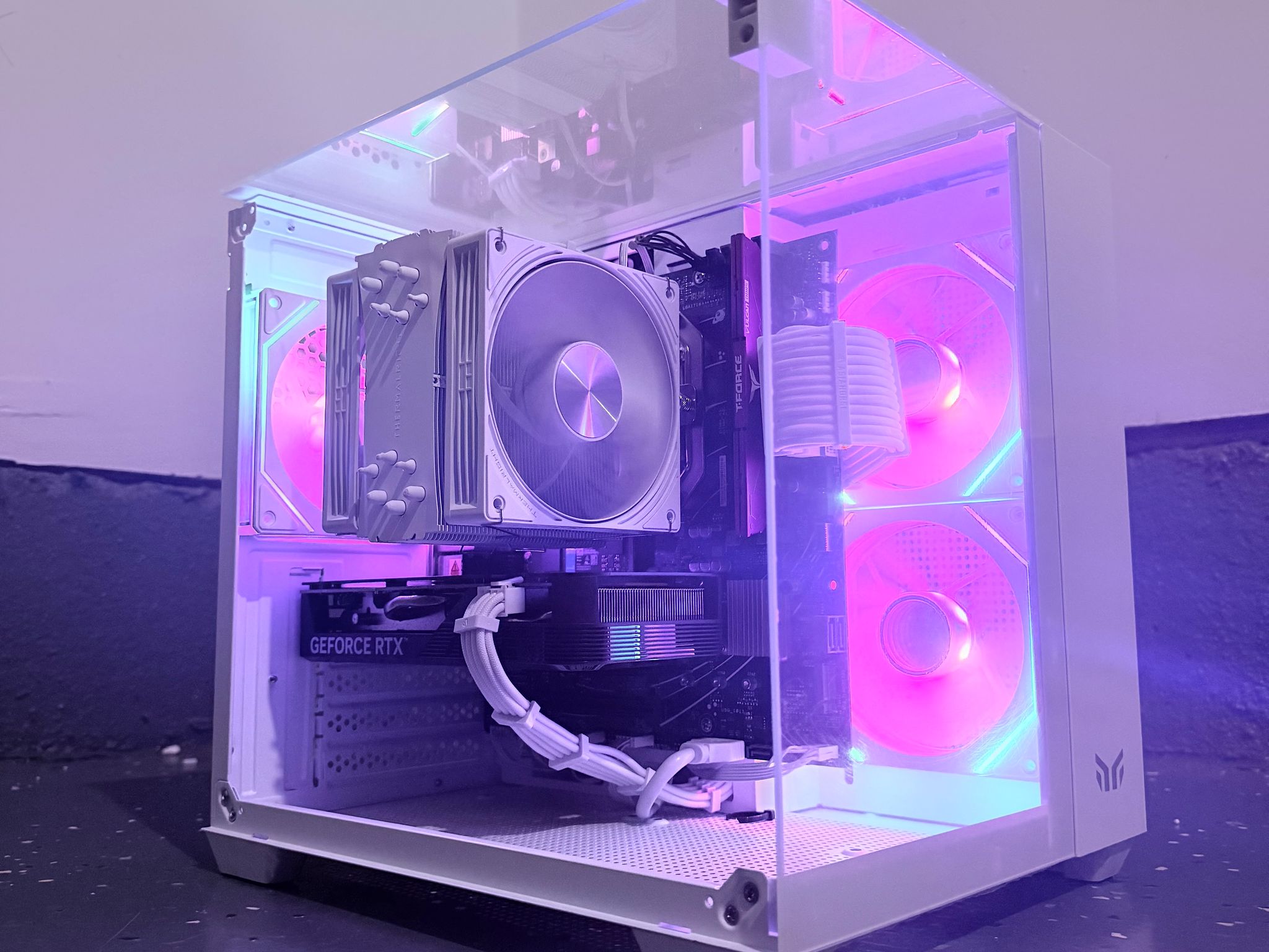 ⚪️"Polar Aura"🌈| 1440p Gaming | RTX 4060 Ti | Ryzen 7 8700F | 16GB DDR5 | 1TB SSD | Free Shipping