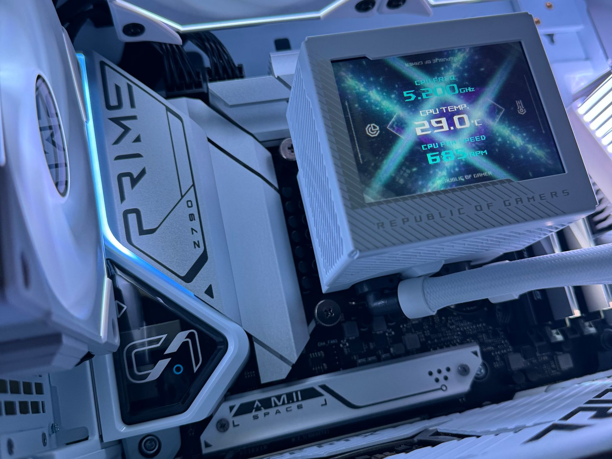 RTX 4090|❄️White Claw⛄️|i9 13900KS| 64GB DDR5 RAM| PRICE CUT FROM $3799 to $3399 WEEKEND SALE ONLY