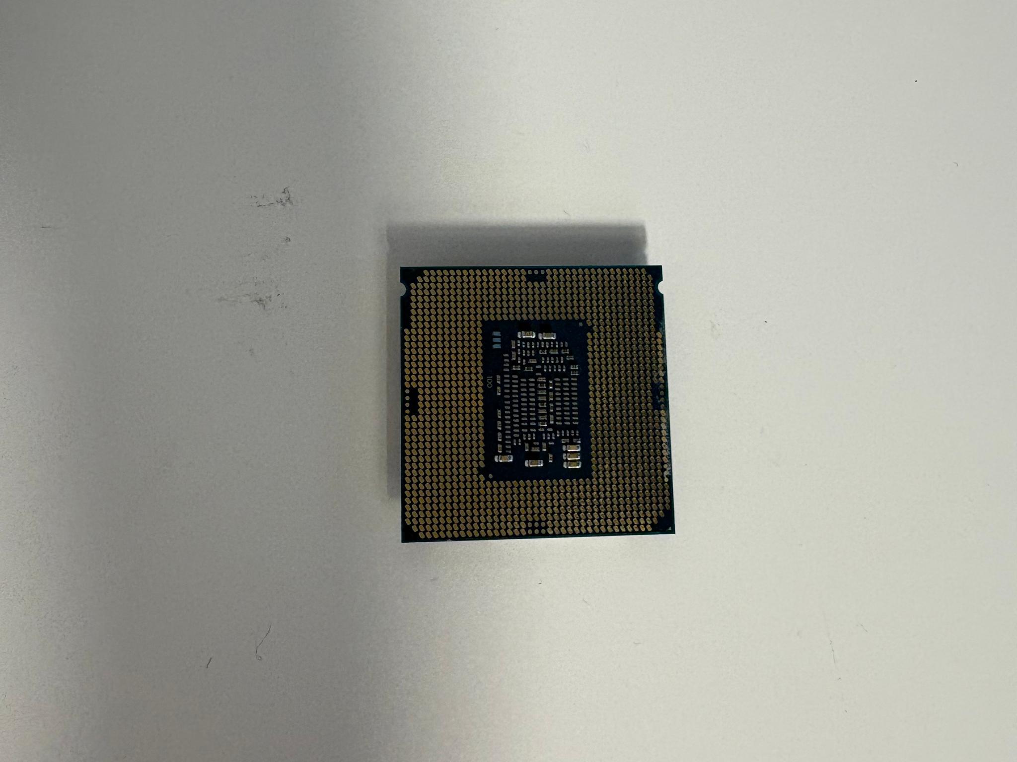 Intel Core i7 7700 (4 Cores, 8 Threads)