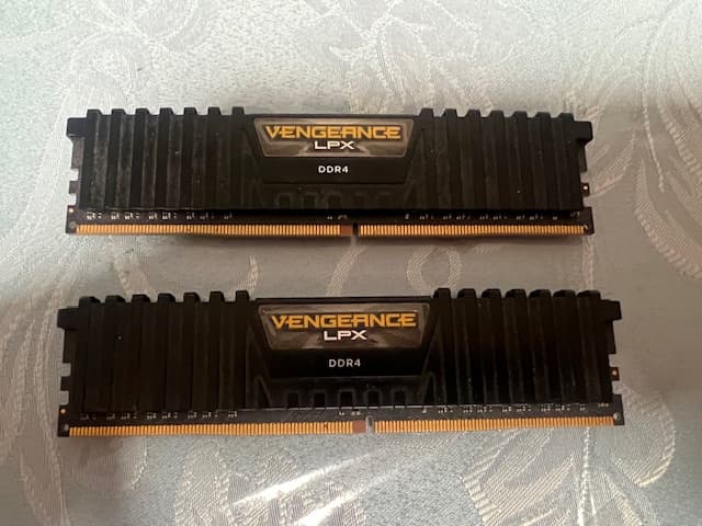 Corsair Vengeance LPX 16GB DDR4 2133 MHz (8GB x2) Desktop Memory Ram
