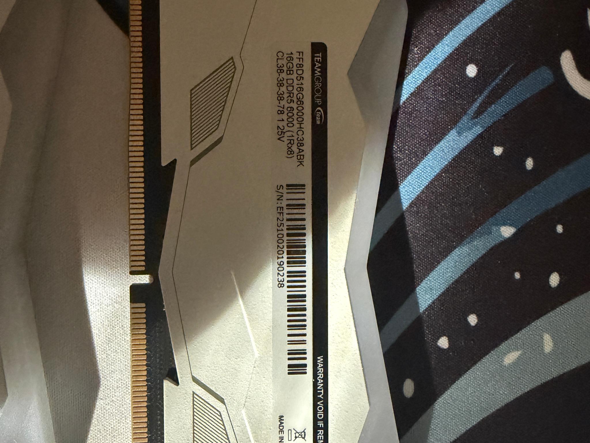 32GB T- Force Delta Alpha DDR5 (16gb x 2)