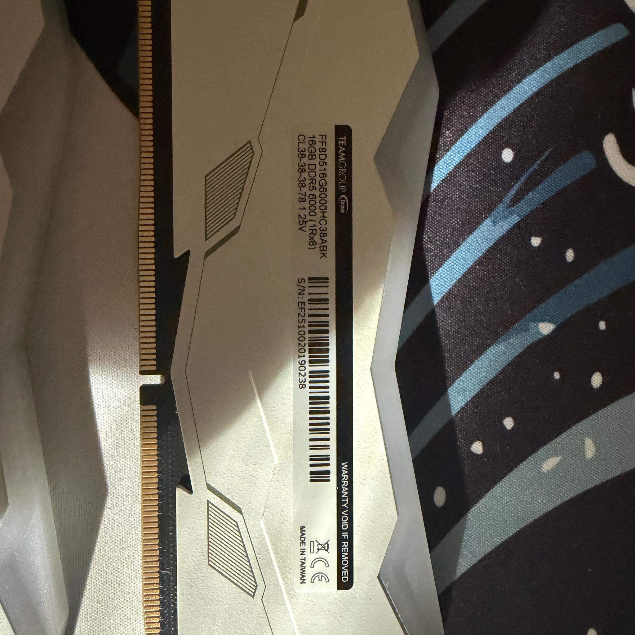 32GB T- Force Delta Alpha DDR5 (16gb x 2)