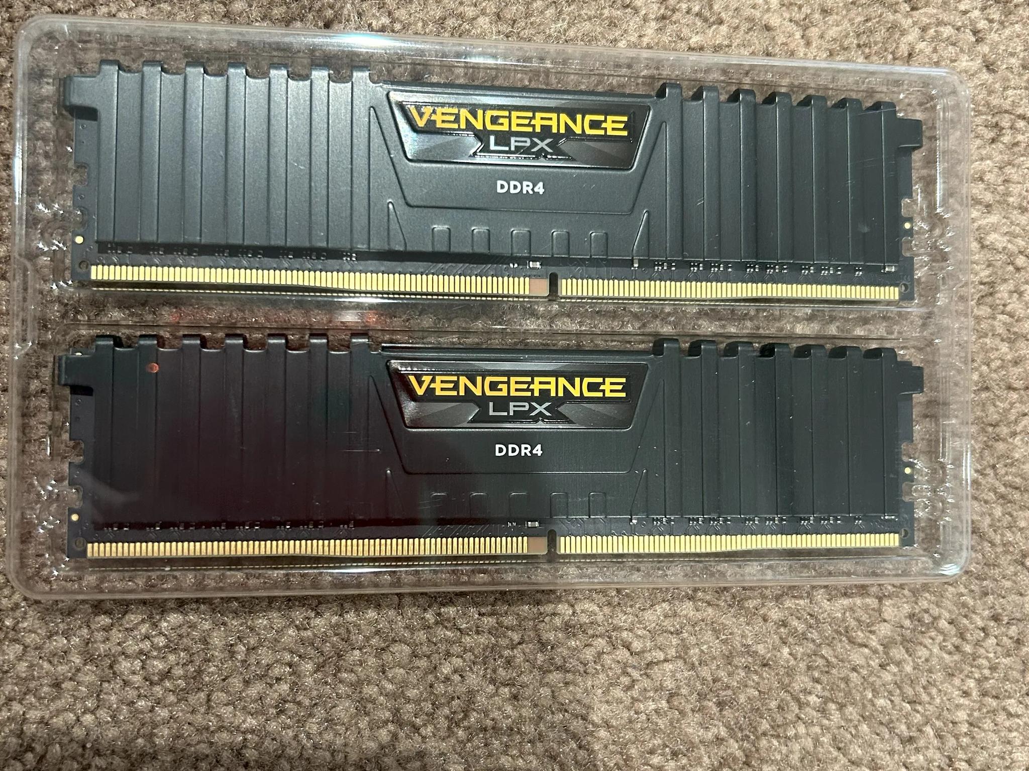 Corsair vengance 16gb DDR4