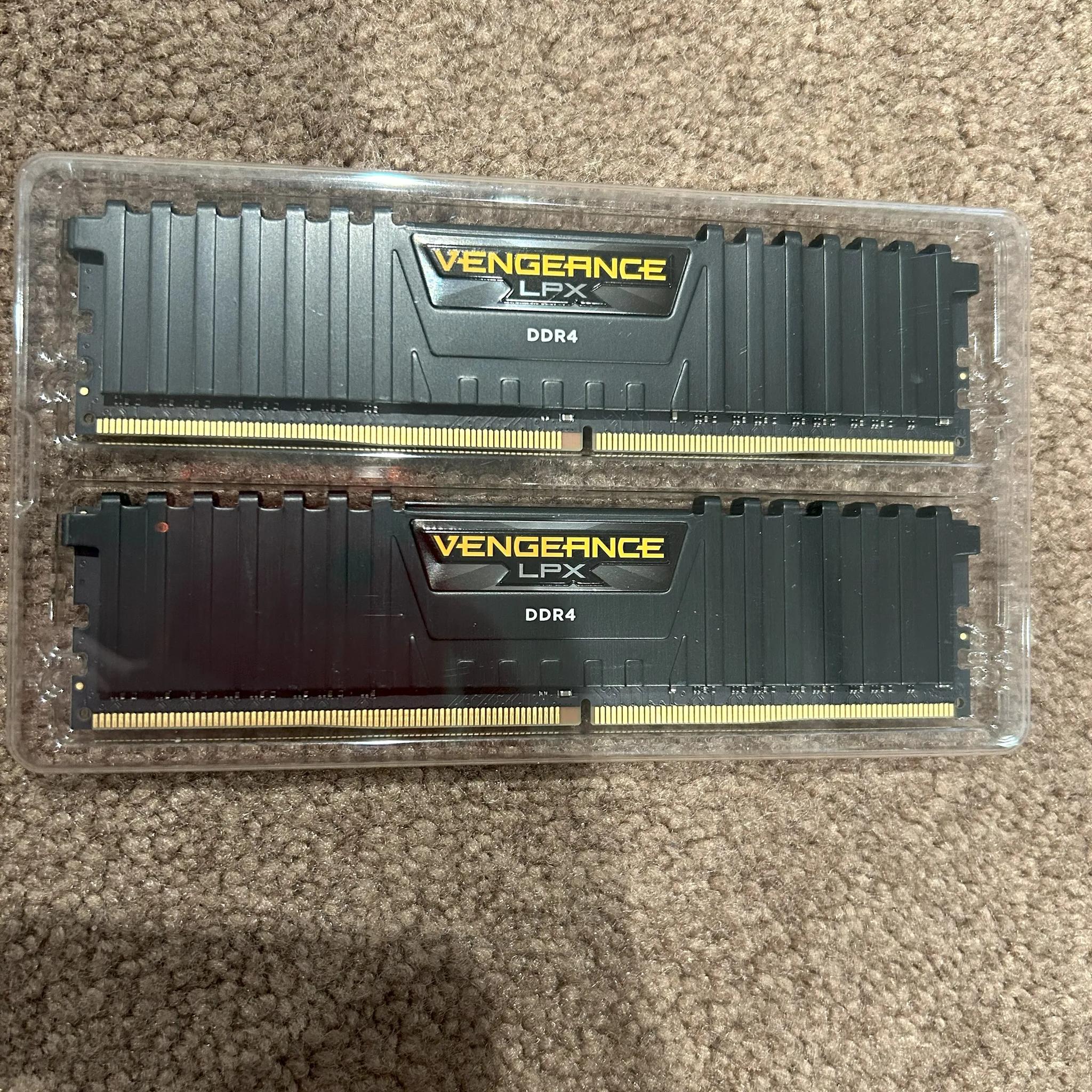 Corsair vengance 16gb DDR4