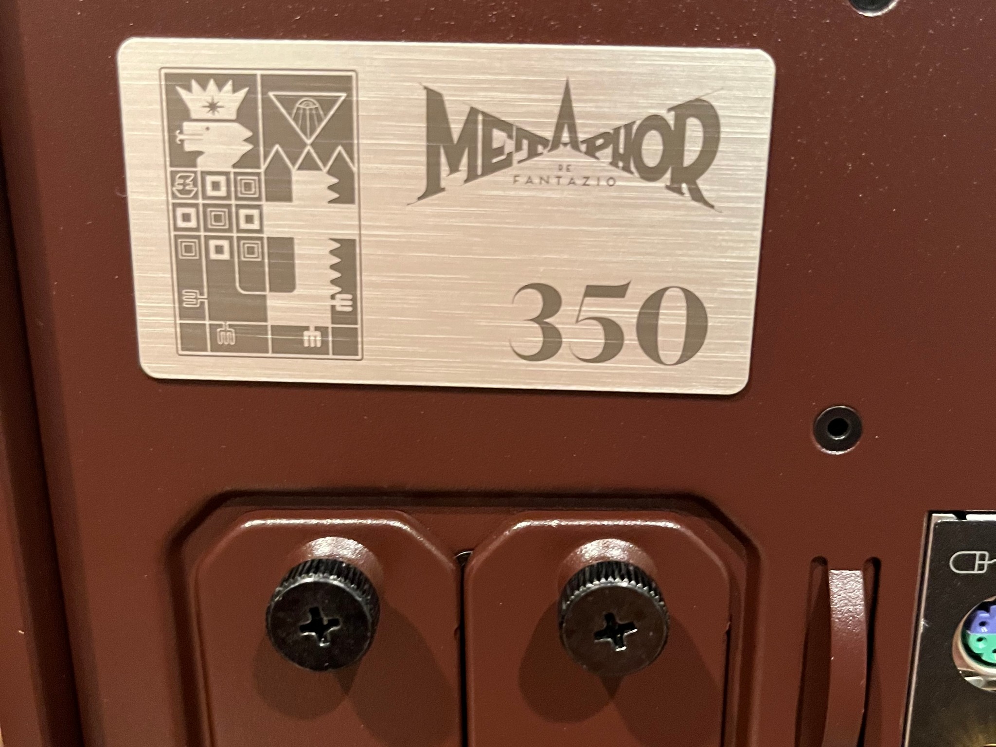 Metaphor Re:Fantazio Hyte Y70 + No Compromise Gaming Beast 9070XT 7600X3D 32GB DDR5 2TB NVMe