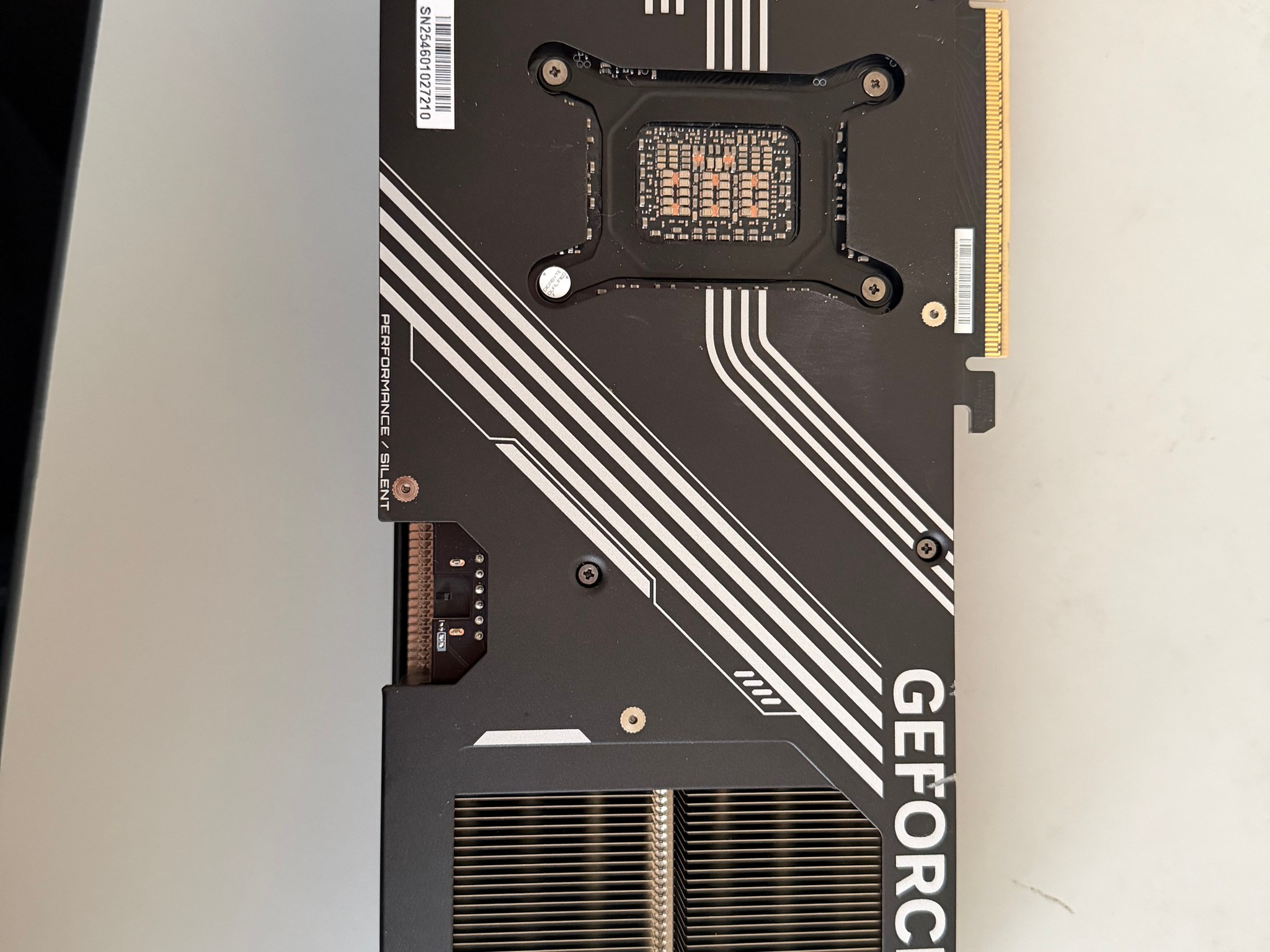 GIGABYTE GeForce RTX 5080 WINDFORCE SFF 16G