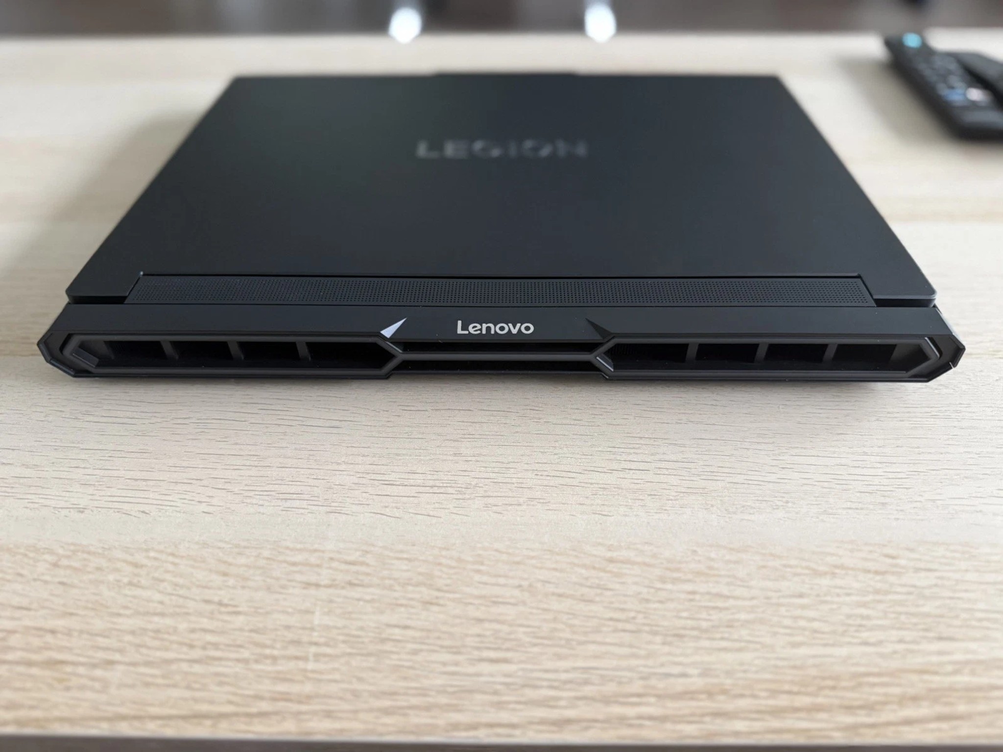 Lenovo Legion Pro 7i Gen 10 16" OLED Laptop [Intel Ultra 9, 64GB, 2TB, RTX 5080]