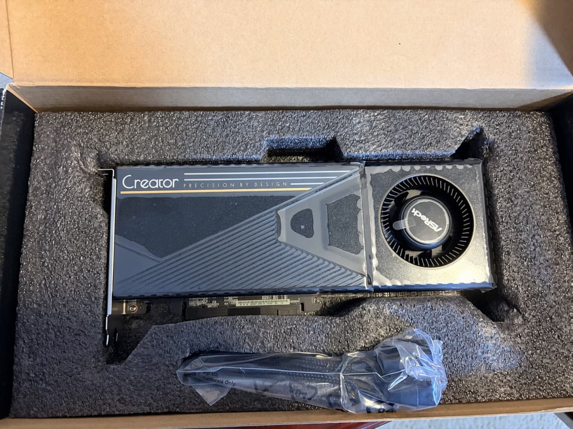 AMD Radeon™ AI PRO R9700 Creator 32GB