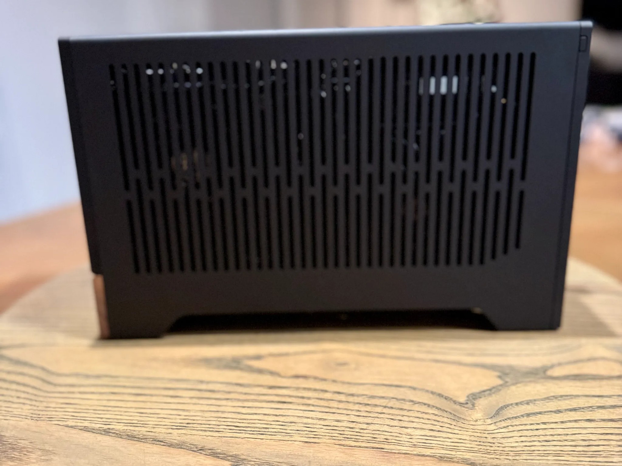 The Distinguished Gentleman 🎩 Fractal Terra, NVIDIA 4070 SUPER OC, RYZEN 7600X, 32GB RAM, 2TB SSD
