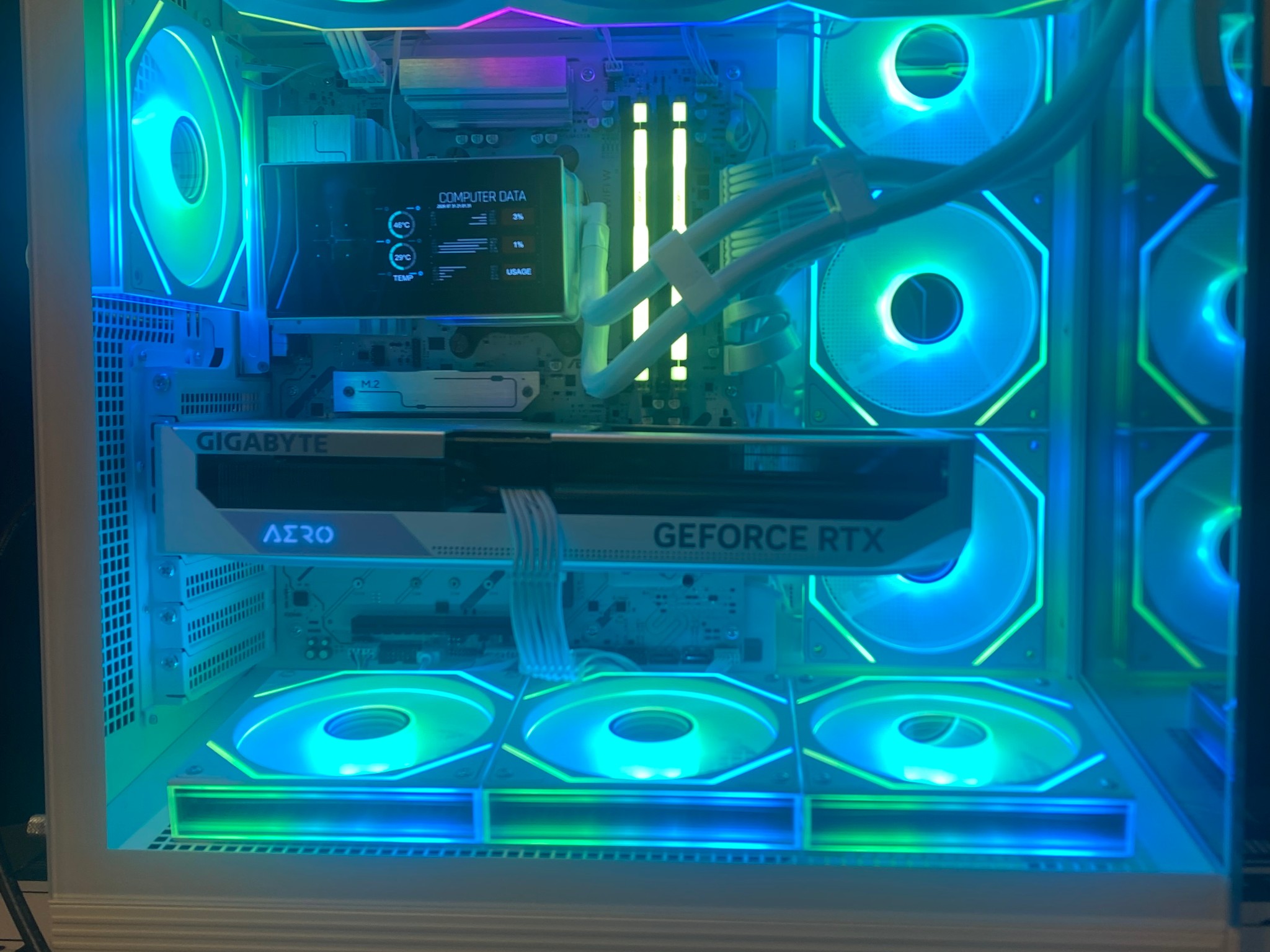 ALL-WHITE GAMING PC | RYZEN 7 9700X | RTX 4070 Ti AERO | 32GB DDR5 | 1TB