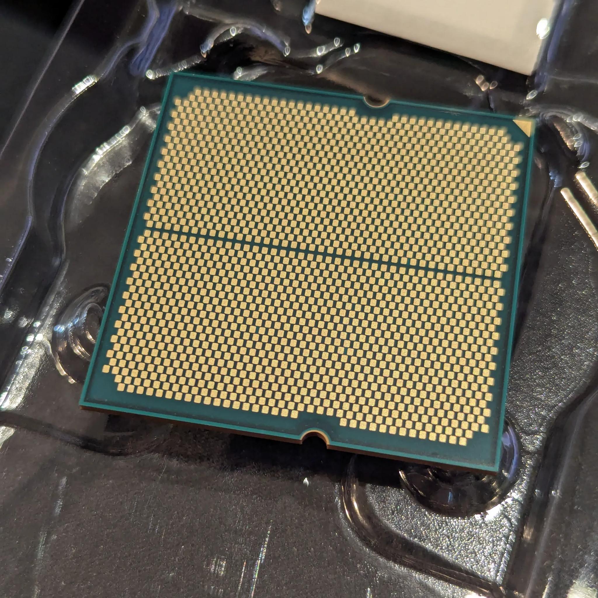 AMD Ryzen 7 7800X3D AM5 CPU