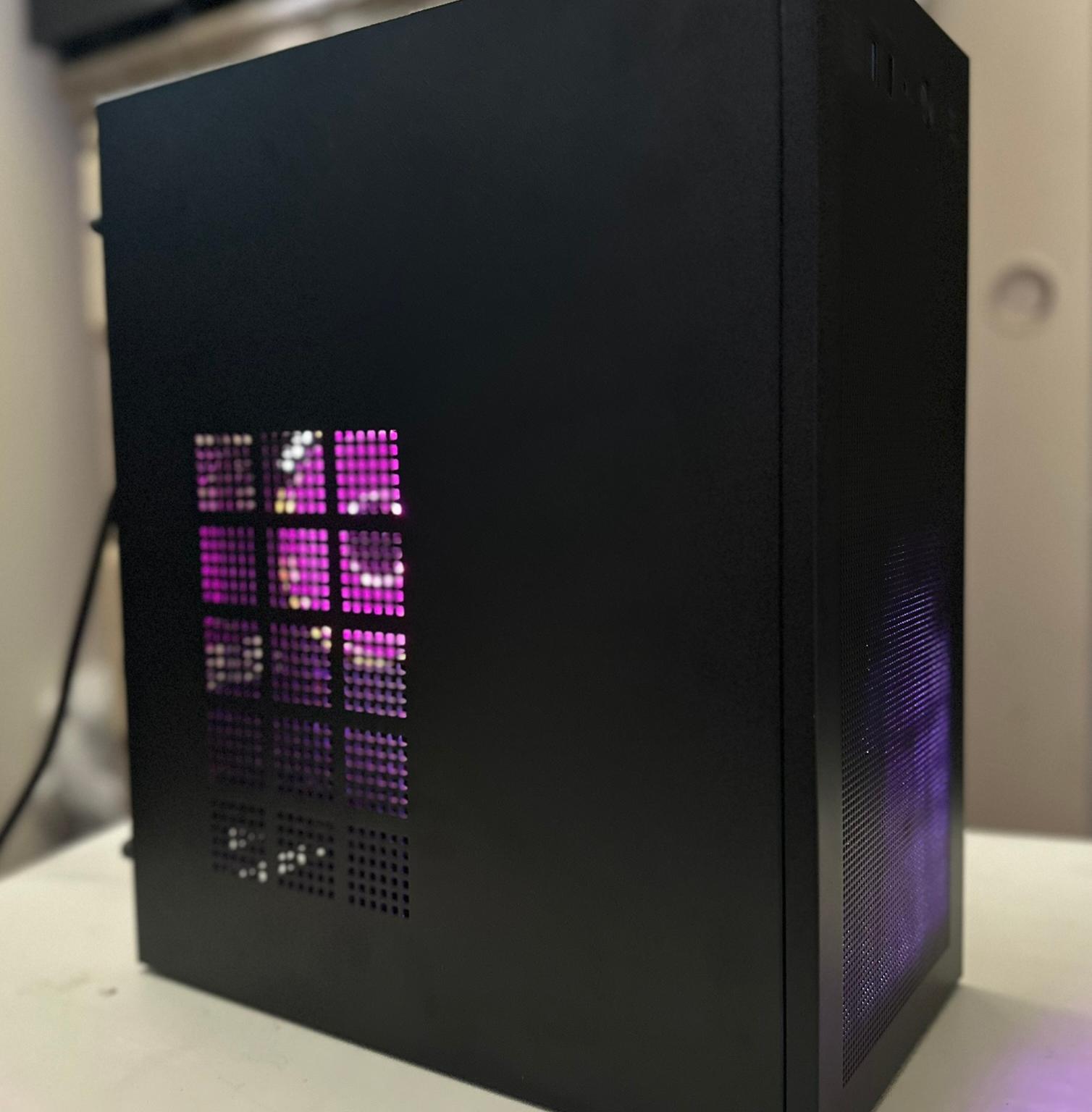 Ryzen 7 3800XT / RTX 5060 / 1TB NVME / 32GB RAM