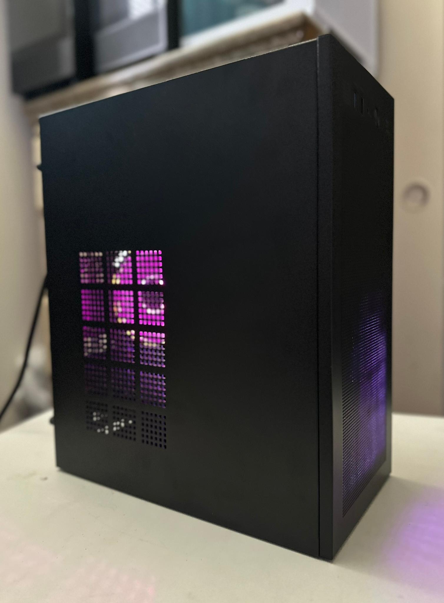 Ryzen 7 3800XT / RTX 5060 / 1TB NVME / 32GB RAM